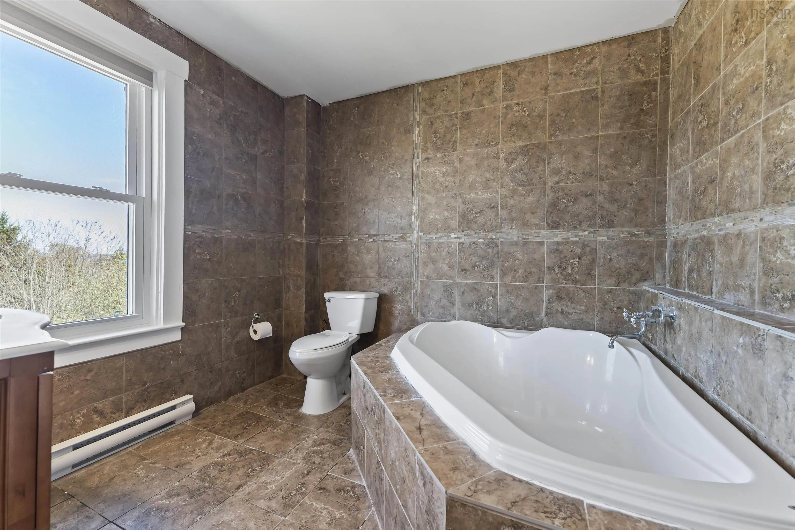 3400 Highway 3, East Chester, NS B0J 1J0, 2 Bedrooms Bedrooms, ,2 BathroomsBathrooms,Residential,For Sale,Highway 3,202511139