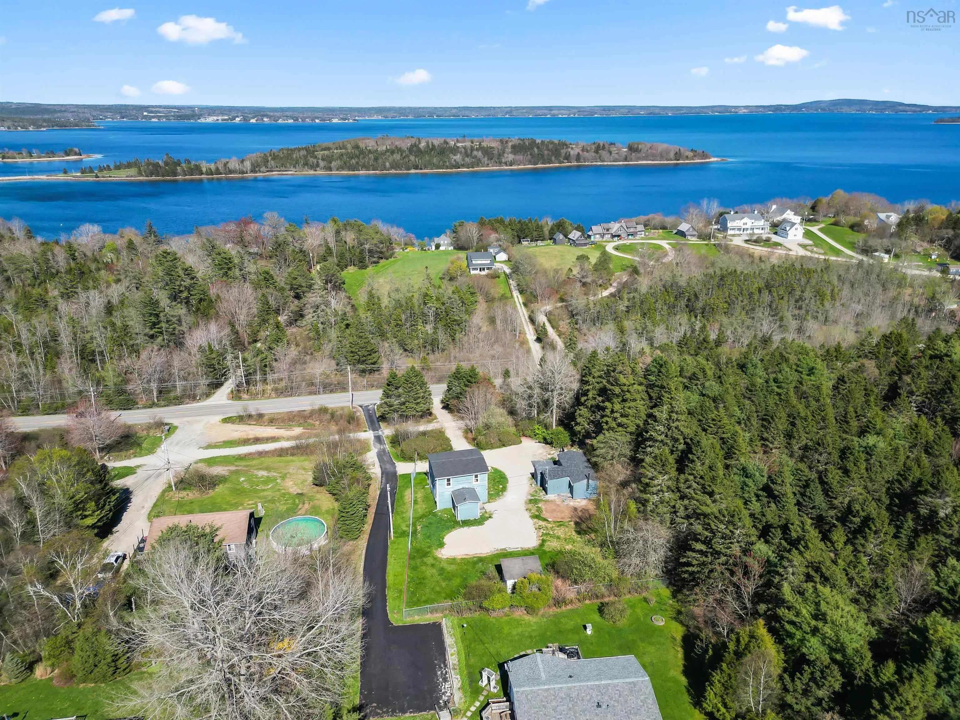 3400 Highway 3, East Chester, NS B0J 1J0, 2 Bedrooms Bedrooms, ,2 BathroomsBathrooms,Residential,For Sale,Highway 3,202511139