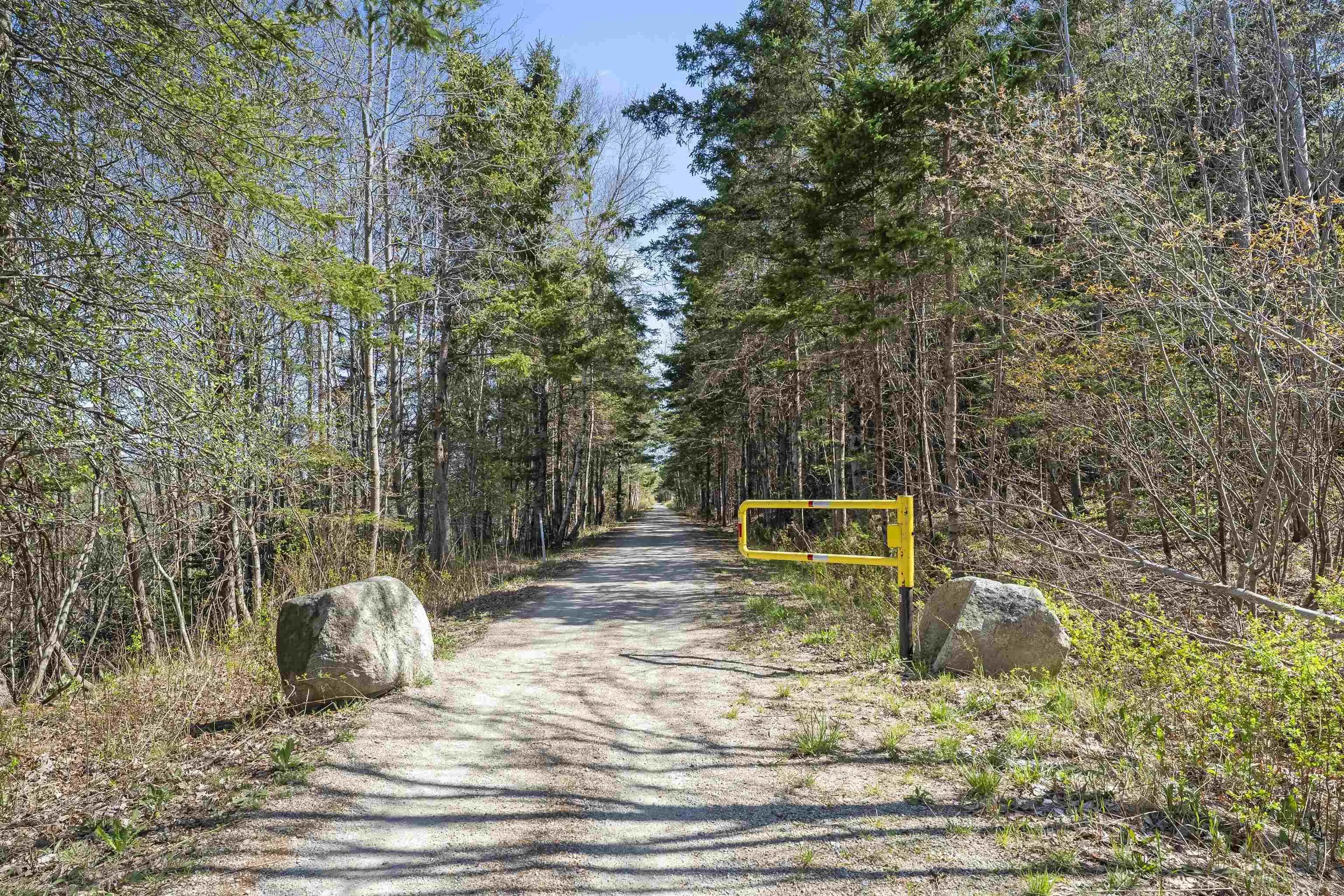3400 Highway 3, East Chester, NS B0J 1J0, 2 Bedrooms Bedrooms, ,2 BathroomsBathrooms,Residential,For Sale,Highway 3,202511139