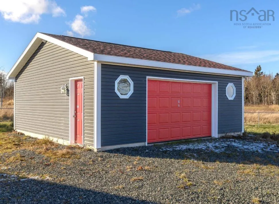 110 Browns Rd, New Victoria Ns B1h 4y8, 2 Bedrooms Bedrooms, ,3 BathroomsBathrooms,Residential,For Sale,Browns Rd,202506796