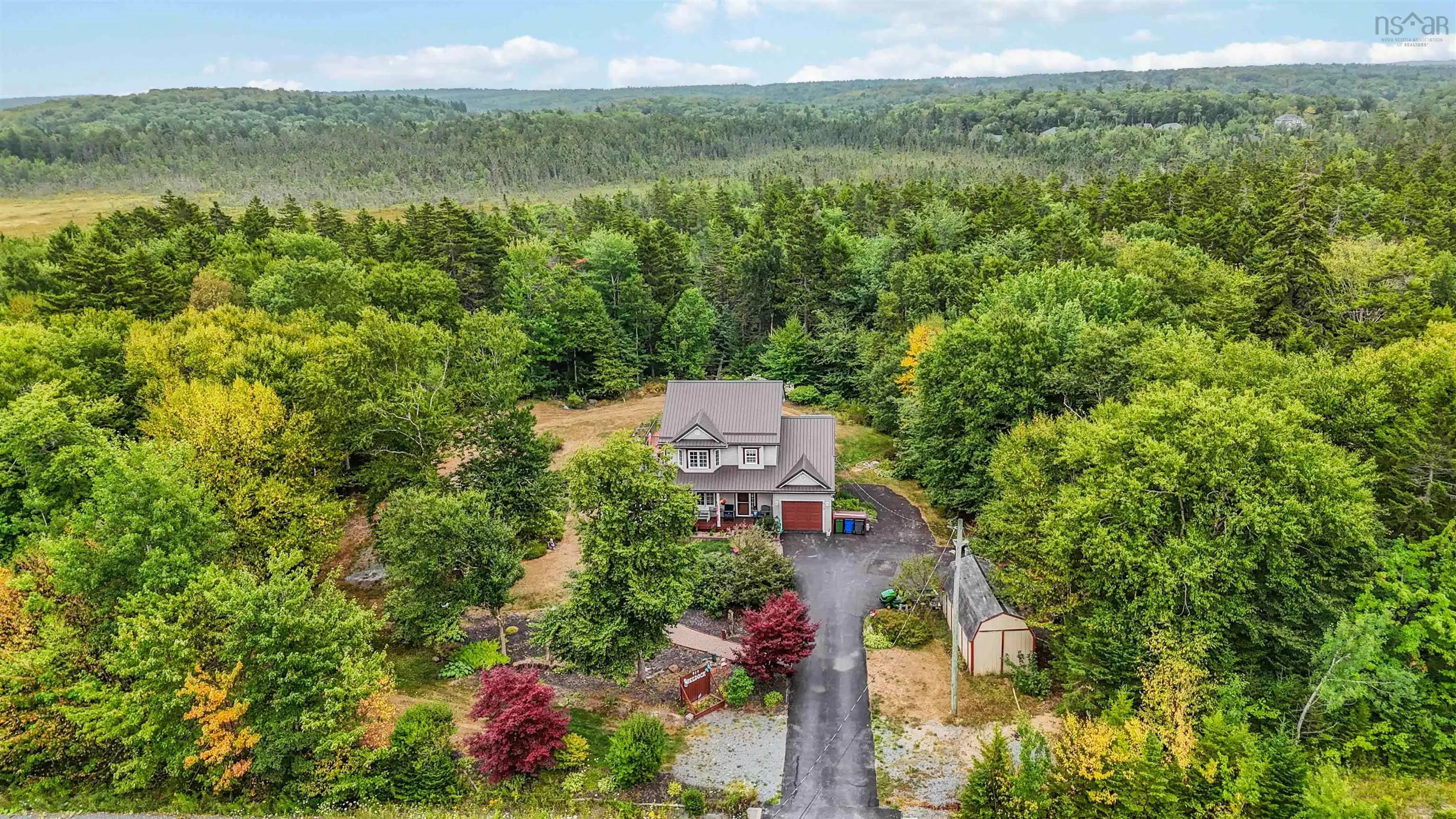 919 White Hills Run, Hammonds Plains, NS B4B 1V6, 4 Bedrooms Bedrooms, ,4 BathroomsBathrooms,Residential,For Sale,White Hills,202520732