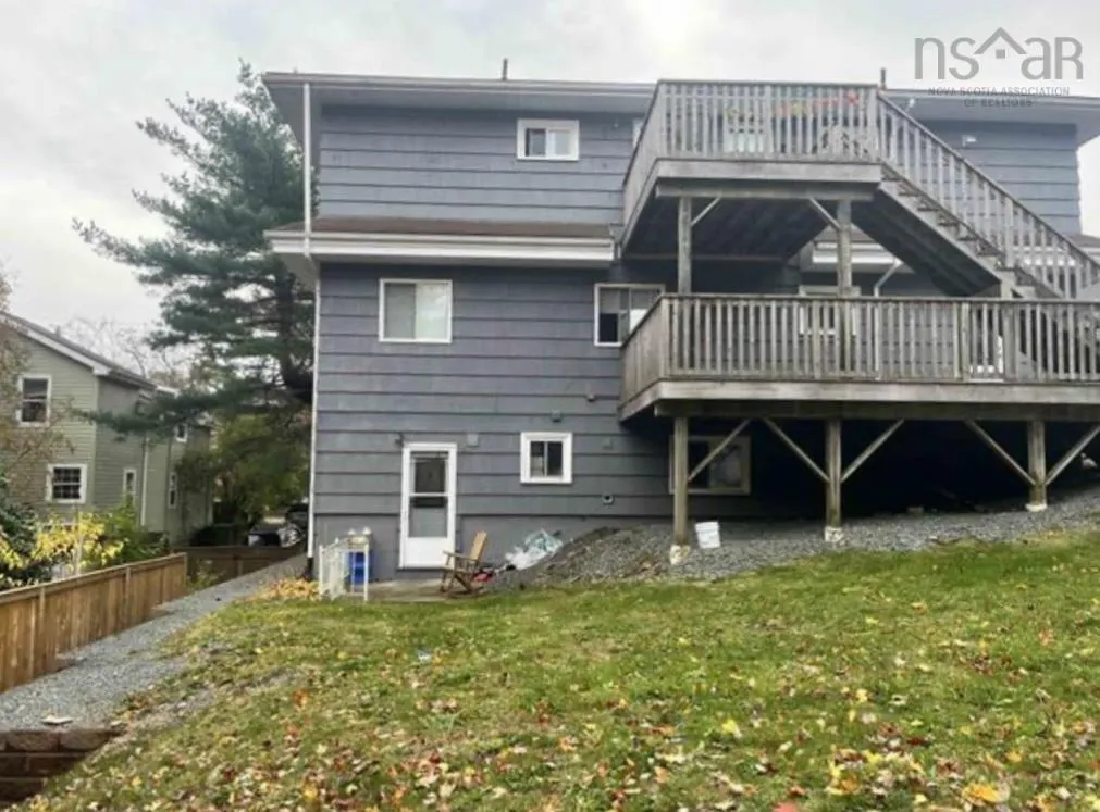 157-159 Crown Drive, Fairmount, NS B3N 1L2, 11 Bedrooms Bedrooms, ,Residential Income,For Sale,Crown,202520409