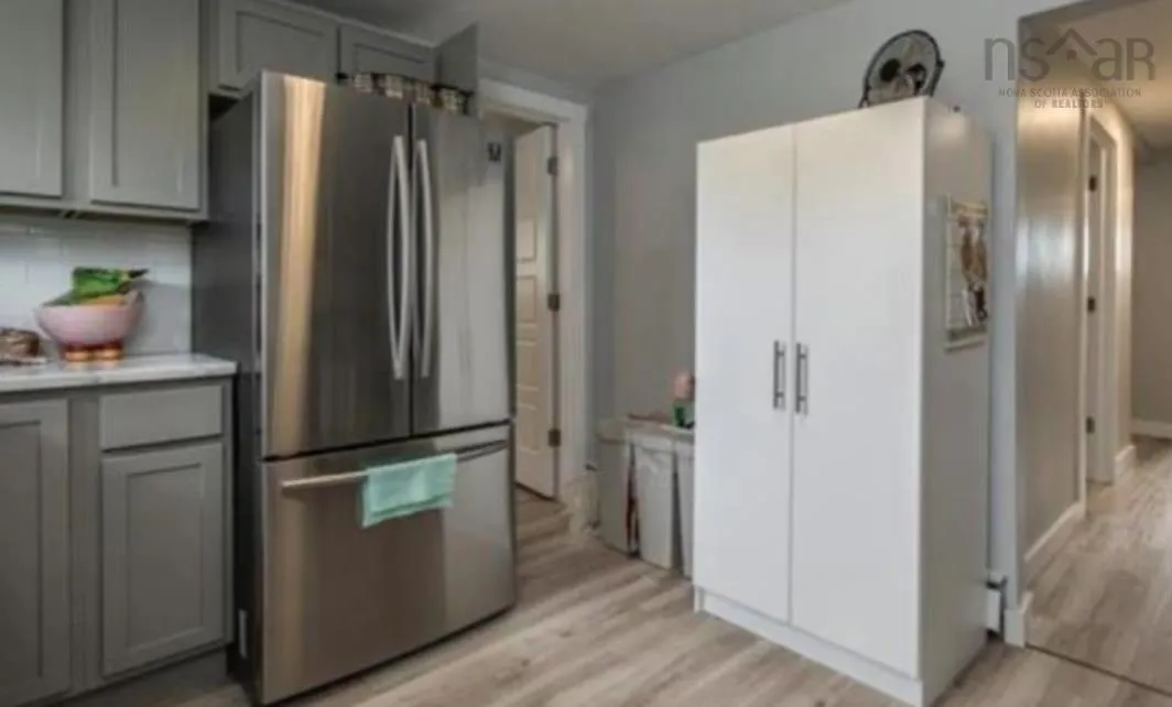 157-159 Crown Drive, Fairmount, NS B3N 1L2, 11 Bedrooms Bedrooms, ,Residential Income,For Sale,Crown,202520409