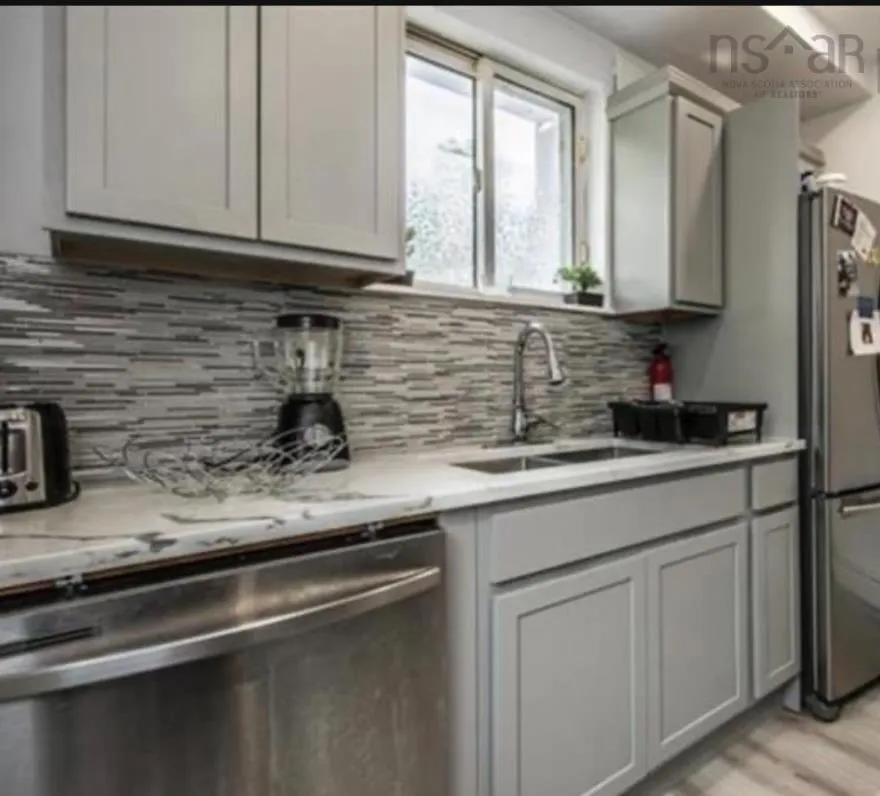 157-159 Crown Drive, Fairmount, NS B3N 1L2, 11 Bedrooms Bedrooms, ,Residential Income,For Sale,Crown,202520409