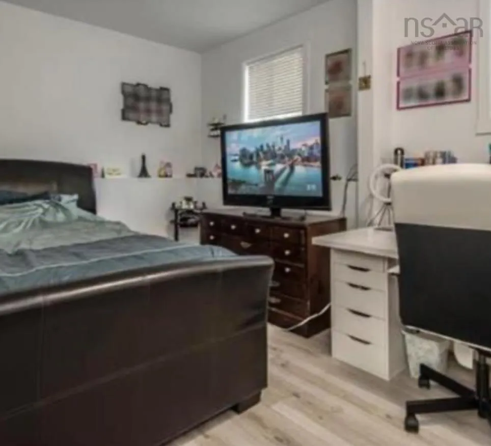 157-159 Crown Drive, Fairmount, NS B3N 1L2, 11 Bedrooms Bedrooms, ,Residential Income,For Sale,Crown,202520409
