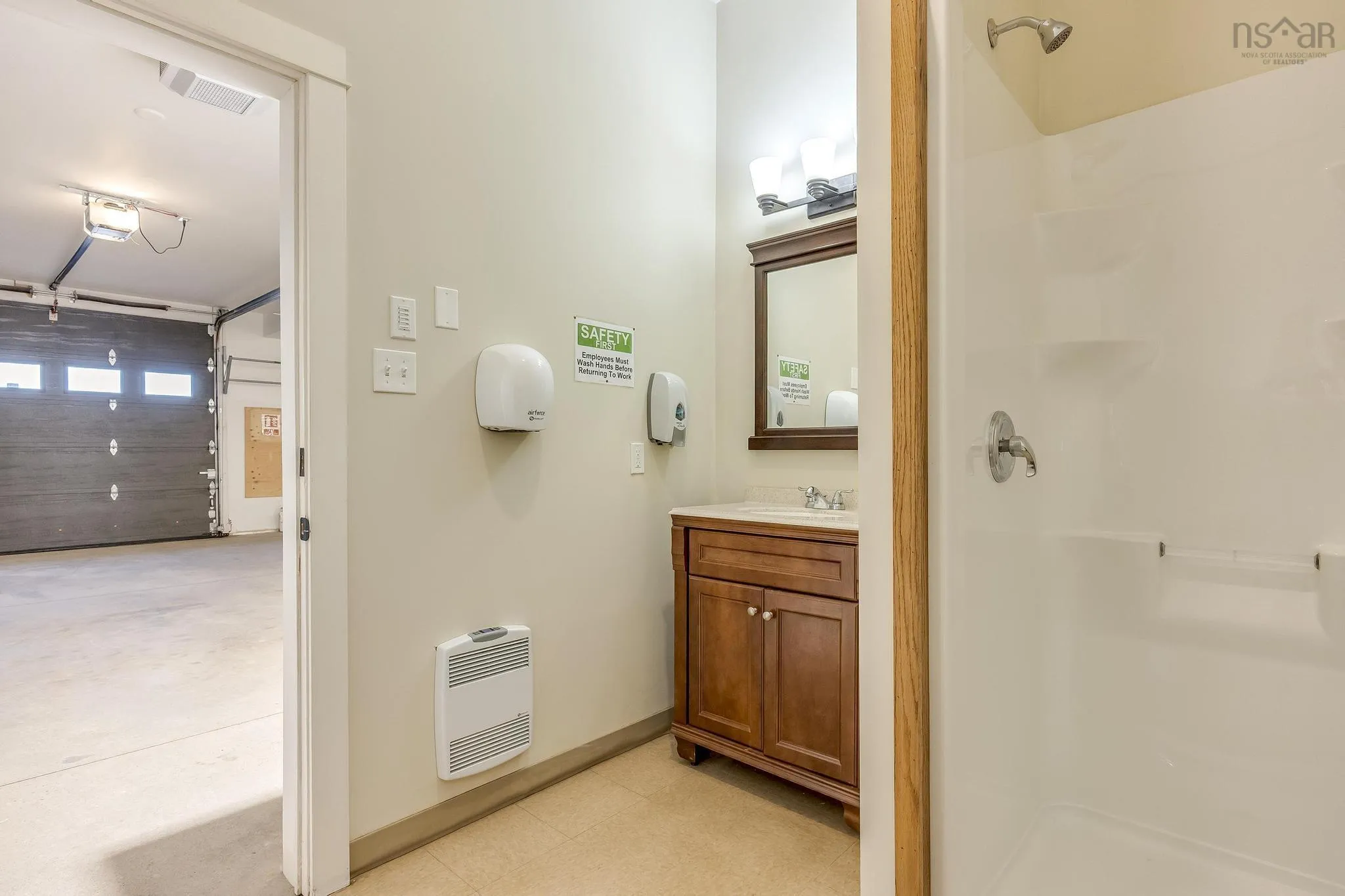 45 Donald E Hiltz Connector Road, Kentville Ns B4n 3v7, ,Commercial Sale,For Sale,Donald E Hiltz Connector,202508685