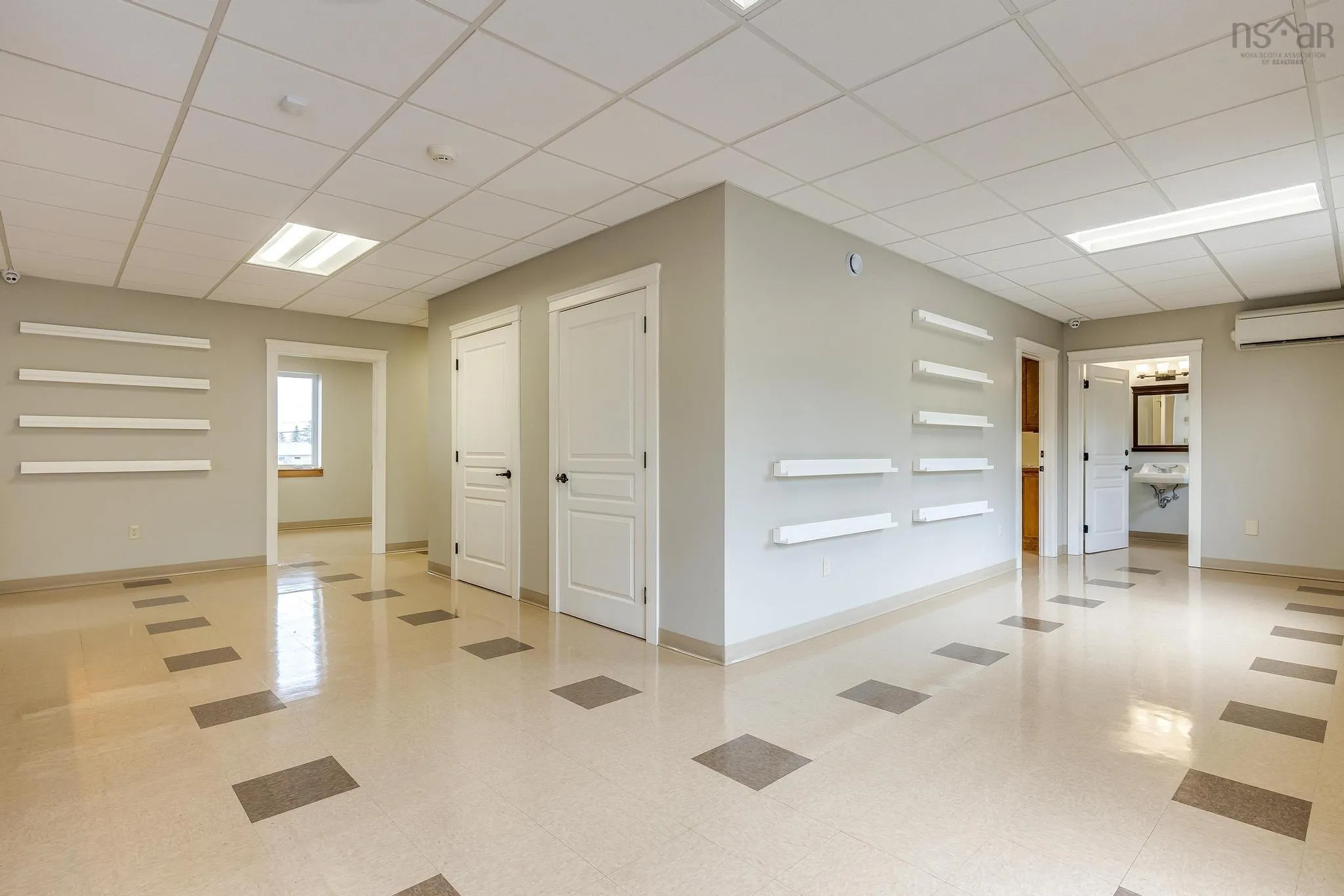 45 Donald E Hiltz Connector Road, Kentville Ns B4n 3v7, ,Commercial Sale,For Sale,Donald E Hiltz Connector,202508685