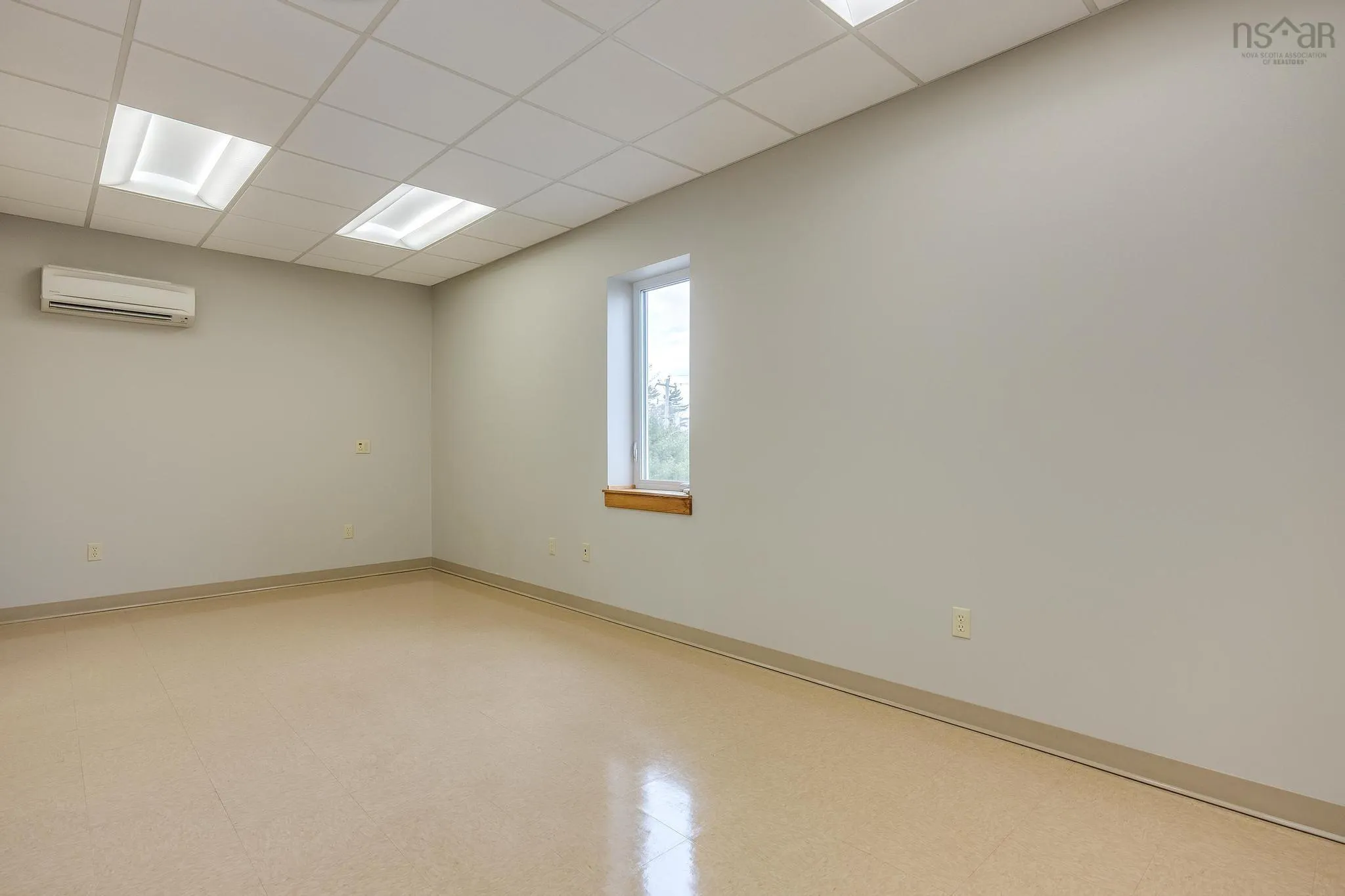 45 Donald E Hiltz Connector Road, Kentville Ns B4n 3v7, ,Commercial Sale,For Sale,Donald E Hiltz Connector,202508685