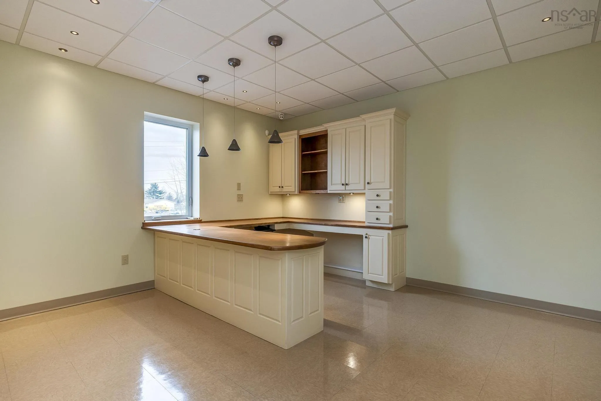 45 Donald E Hiltz Connector Road, Kentville Ns B4n 3v7, ,Commercial Sale,For Sale,Donald E Hiltz Connector,202508685