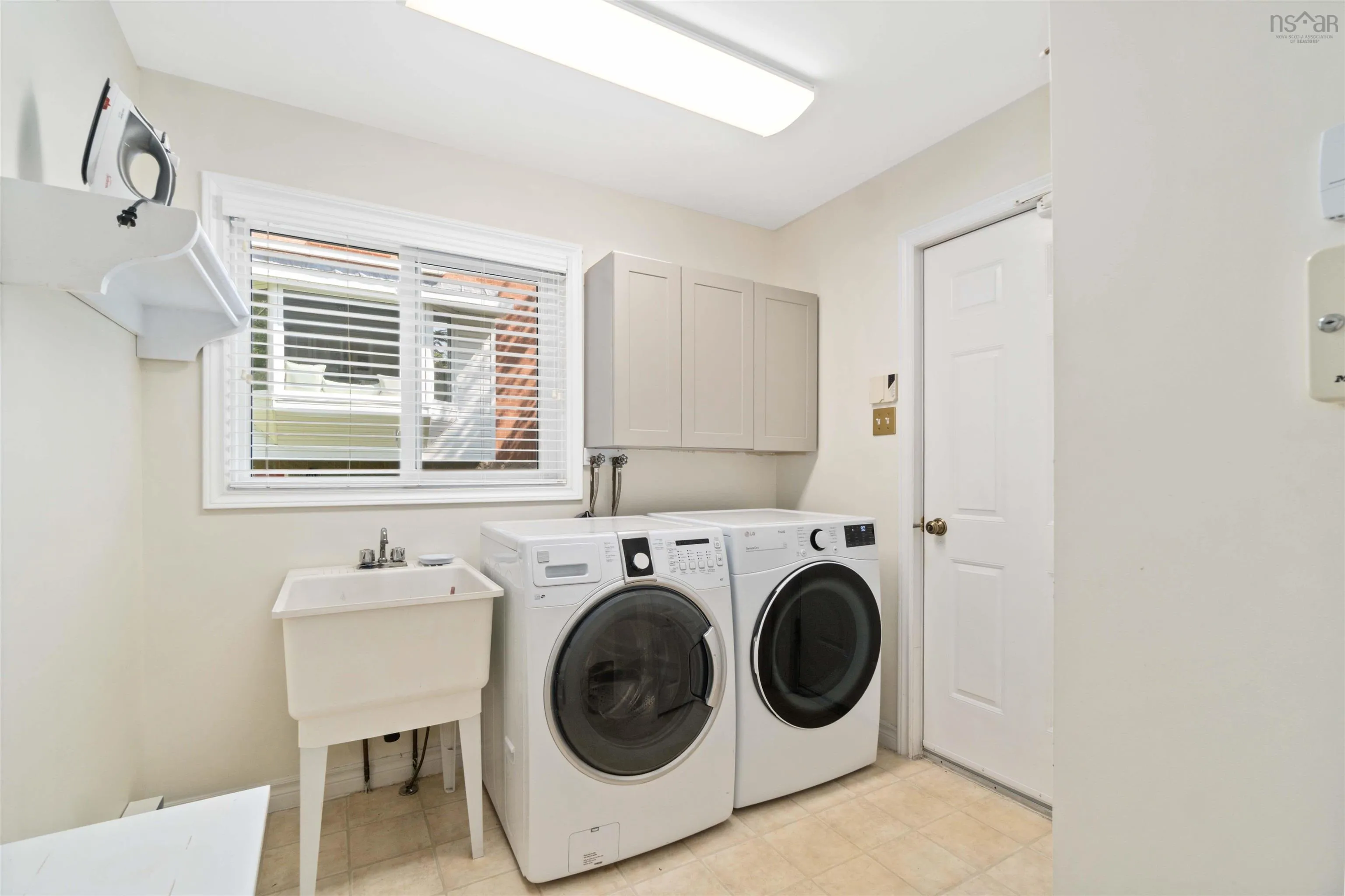 47 Rockhaven Drive, Halifax Ns B3m 4c8, 4 Bedrooms Bedrooms, ,3 BathroomsBathrooms,Residential,For Sale,Rockhaven,202508232