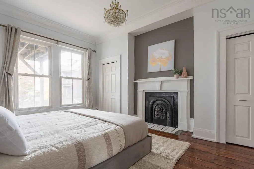1056 Bland Street, Halifax Ns B3h 2s8, 5 Bedrooms Bedrooms, ,Residential Income,For Sale,Bland,202507342