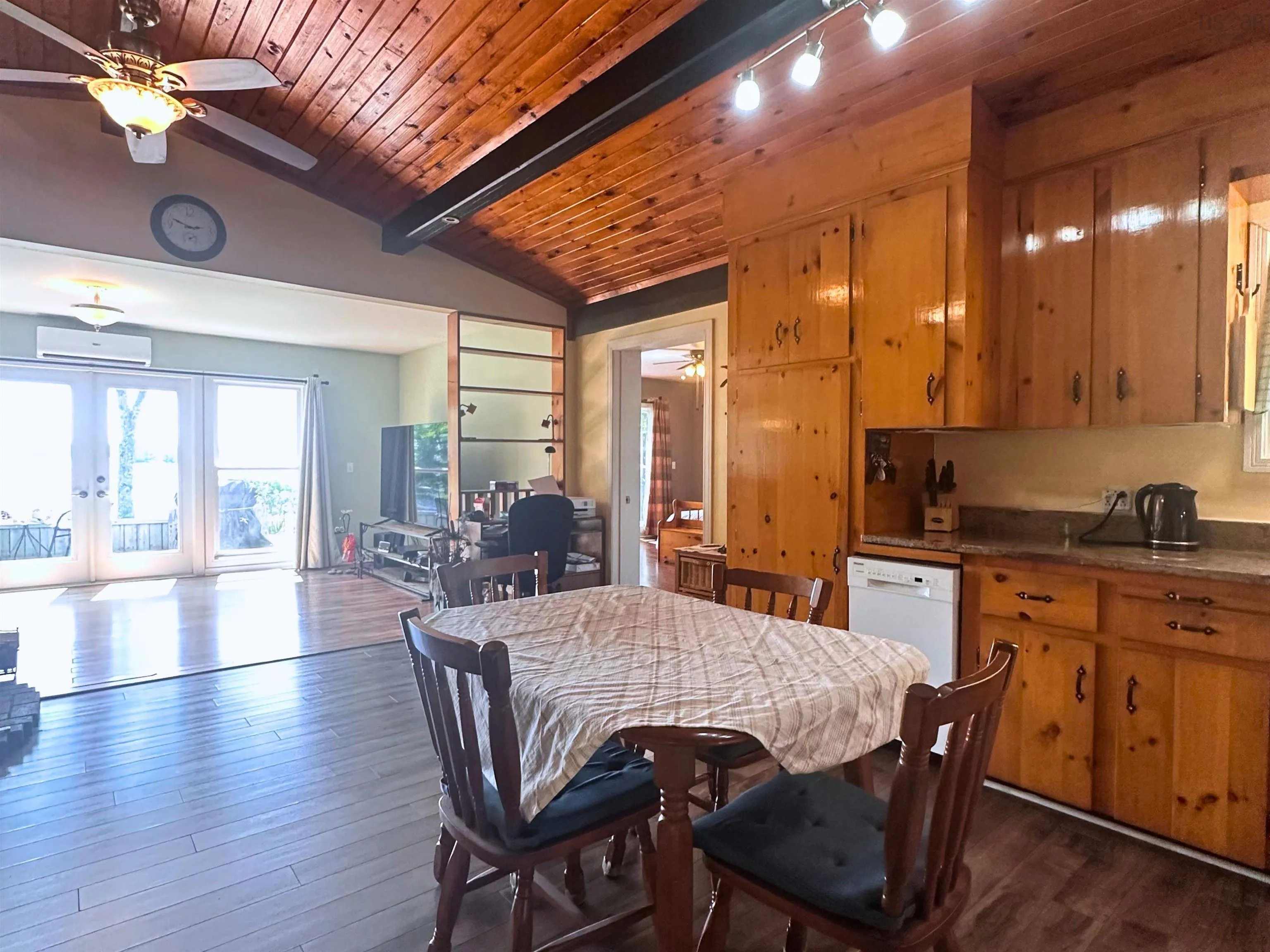 10 Hemford Crescent, Hemford, NS B0R 1E0, 3 Bedrooms Bedrooms, ,2 BathroomsBathrooms,Residential,For Sale,Hemford,202516592