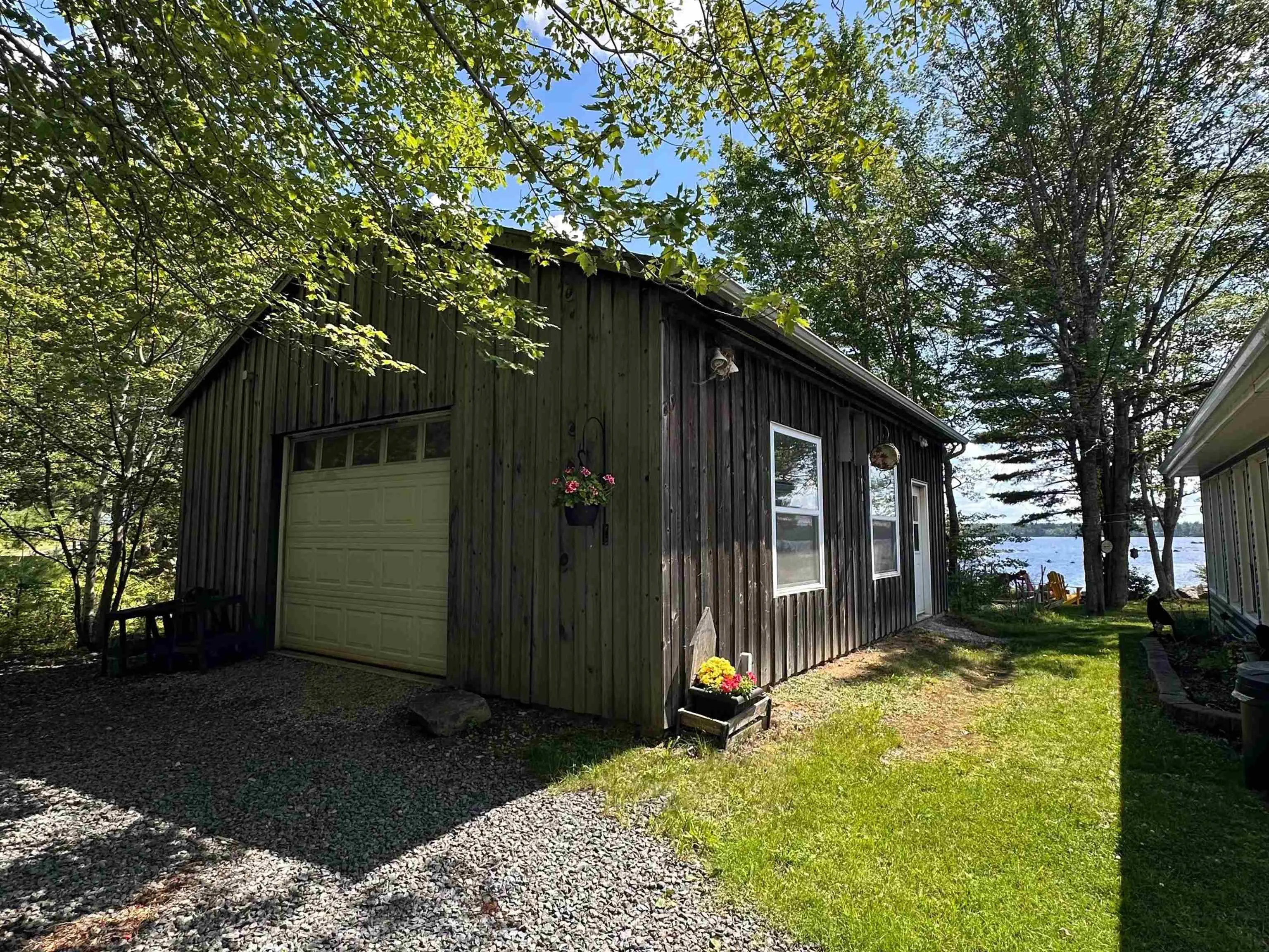 10 Hemford Crescent, Hemford, NS B0R 1E0, 3 Bedrooms Bedrooms, ,2 BathroomsBathrooms,Residential,For Sale,Hemford,202516592