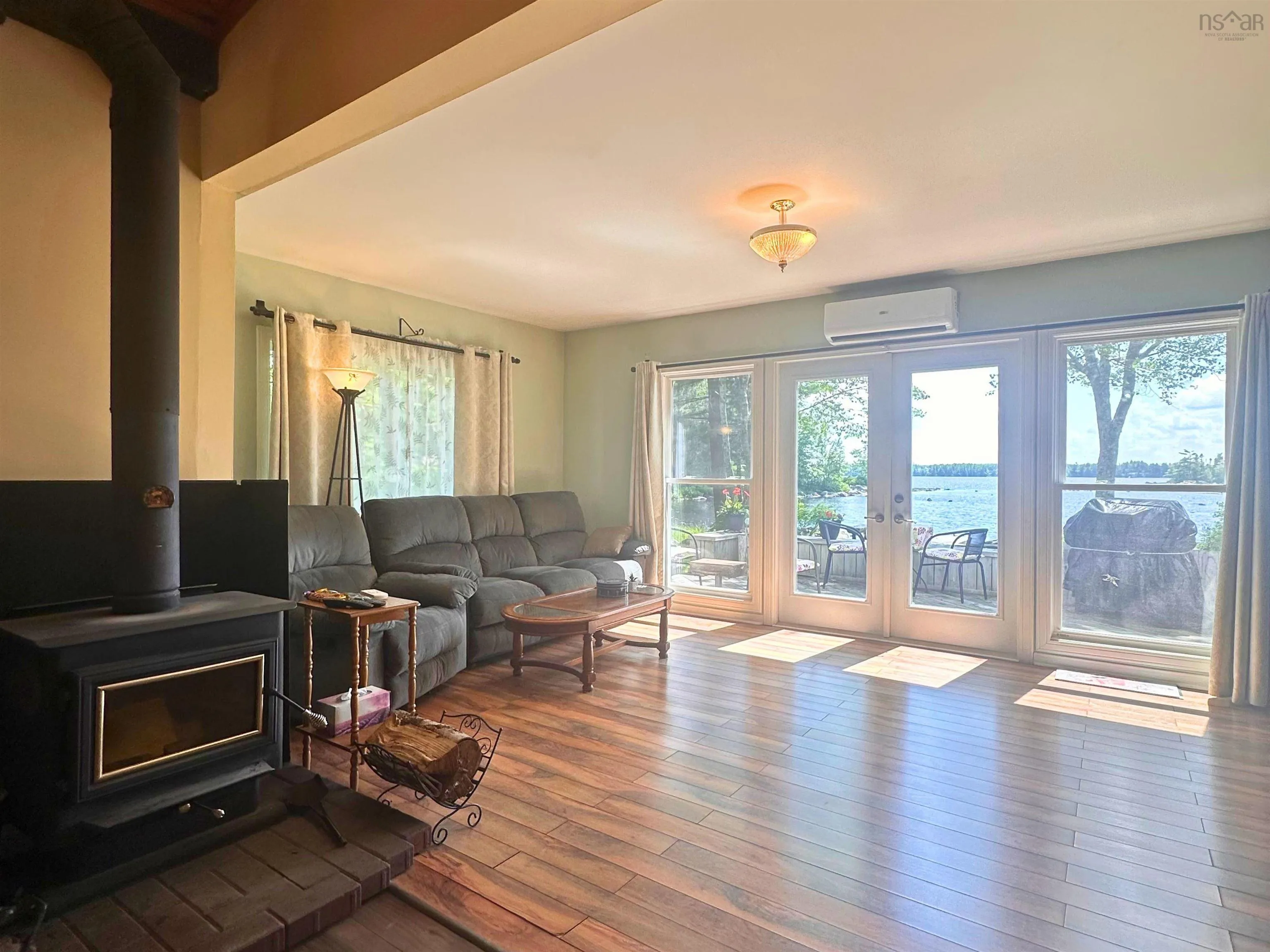 10 Hemford Crescent, Hemford, NS B0R 1E0, 3 Bedrooms Bedrooms, ,2 BathroomsBathrooms,Residential,For Sale,Hemford,202516592