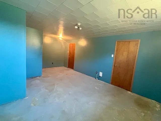 2695 Lingan Road, Lingan, NS B1H 5E7, 4 Bedrooms Bedrooms, ,1 BathroomBathrooms,Residential,For Sale,Lingan,202523627