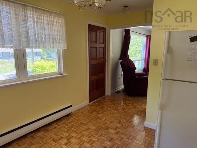 14 Linden Avenue, Bridgewater, NS B4V 1J6, 3 Bedrooms Bedrooms, ,1 BathroomBathrooms,Residential,For Sale,Linden,202517504