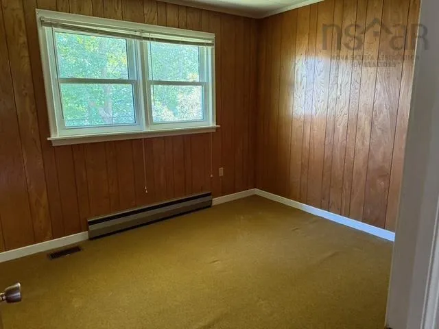 14 Linden Avenue, Bridgewater, NS B4V 1J6, 3 Bedrooms Bedrooms, ,1 BathroomBathrooms,Residential,For Sale,Linden,202517504
