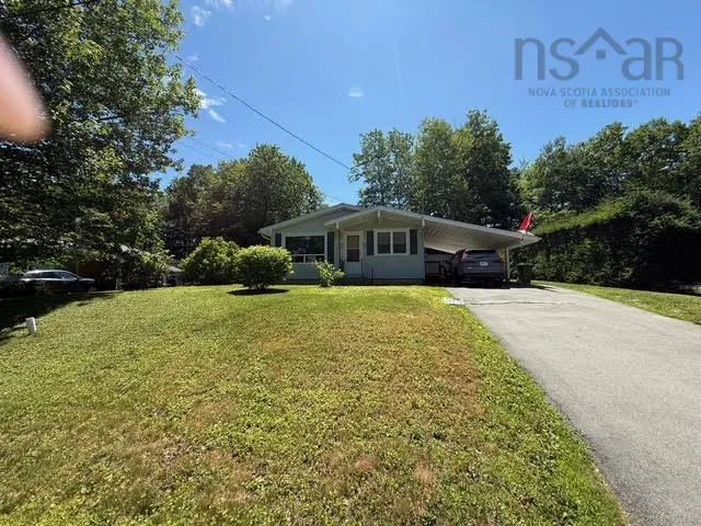 14 Linden Avenue, Bridgewater, NS B4V 1J6, 3 Bedrooms Bedrooms, ,1 BathroomBathrooms,Residential,For Sale,Linden,202517504