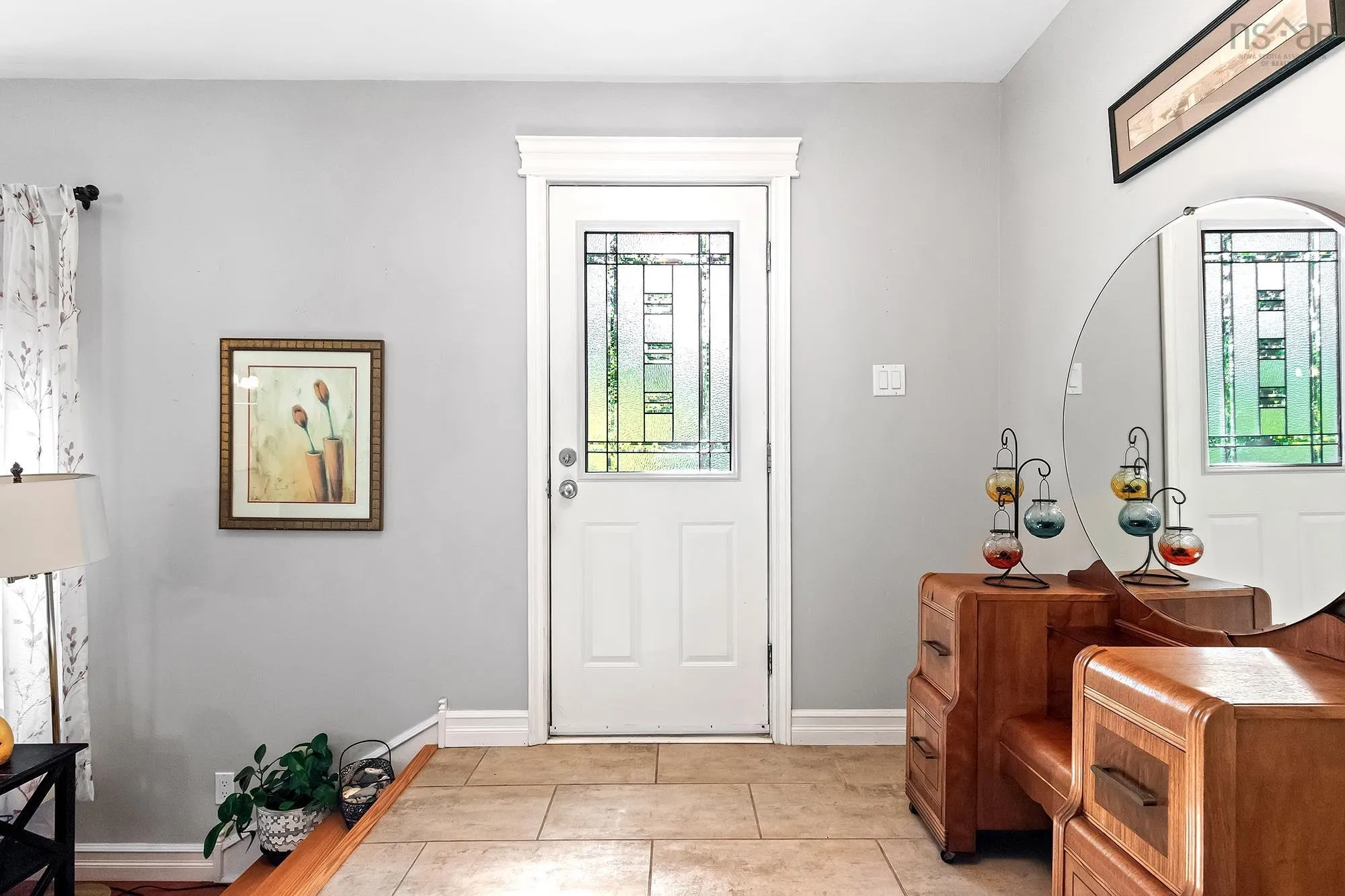 216 High Street, Bedford, NS B4A 1M6, 3 Bedrooms Bedrooms, ,2 BathroomsBathrooms,Residential,For Sale,High,202523943