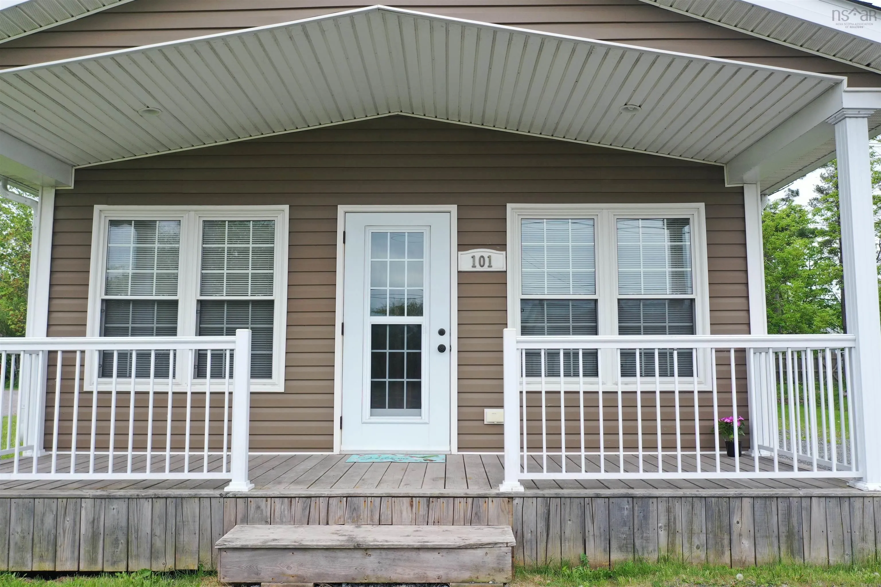 101 Acadia Avenue, Stellarton, NS B0K 1S0, 2 Bedrooms Bedrooms, ,1 BathroomBathrooms,Residential,For Sale,Acadia,202513790