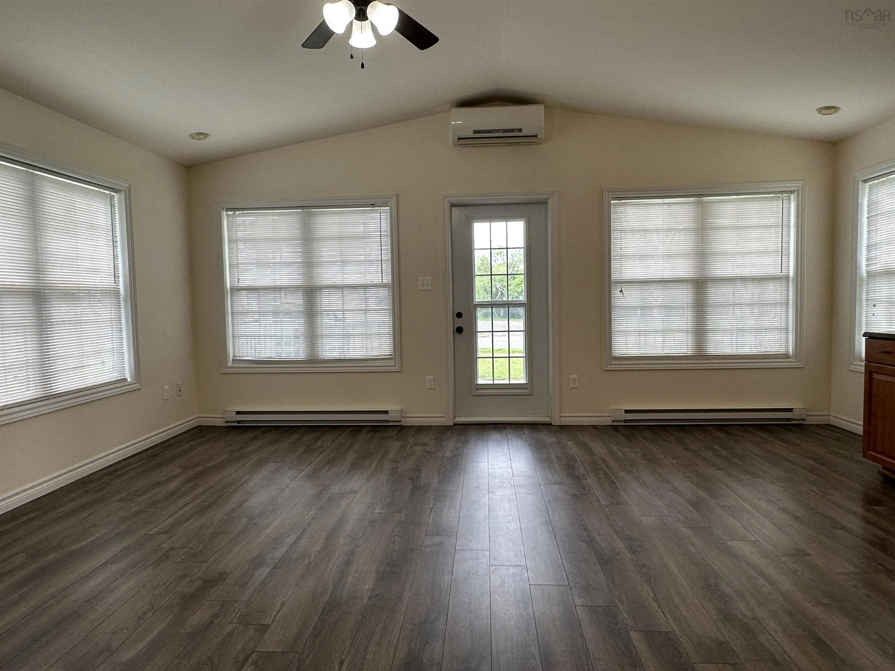 101 Acadia Avenue, Stellarton, NS B0K 1S0, 2 Bedrooms Bedrooms, ,1 BathroomBathrooms,Residential,For Sale,Acadia,202513790