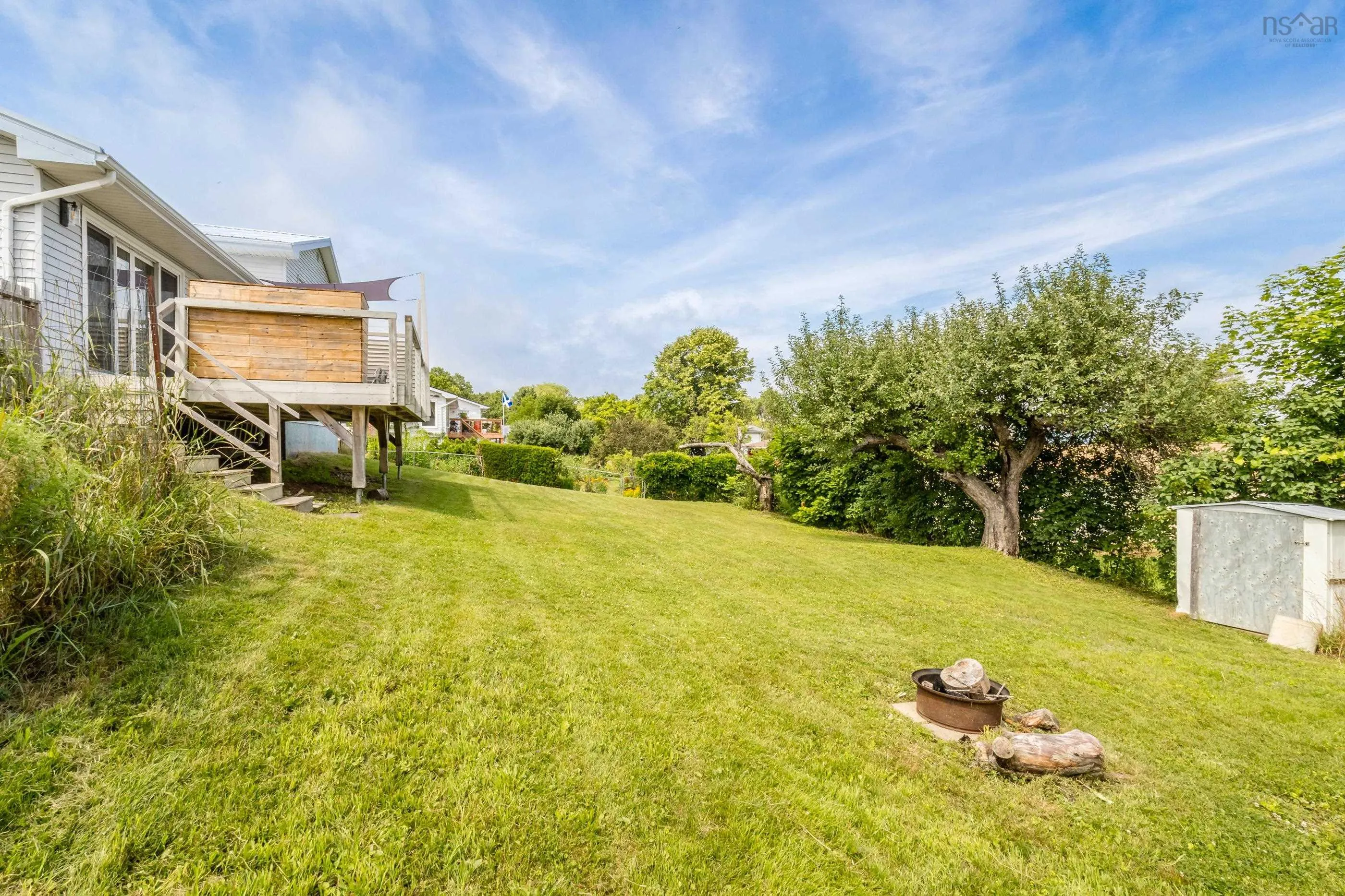 4 Glooscap Terrace, Wolfville, NS B4P 1S7, 3 Bedrooms Bedrooms, ,2 BathroomsBathrooms,Residential,For Sale,Glooscap,202517744
