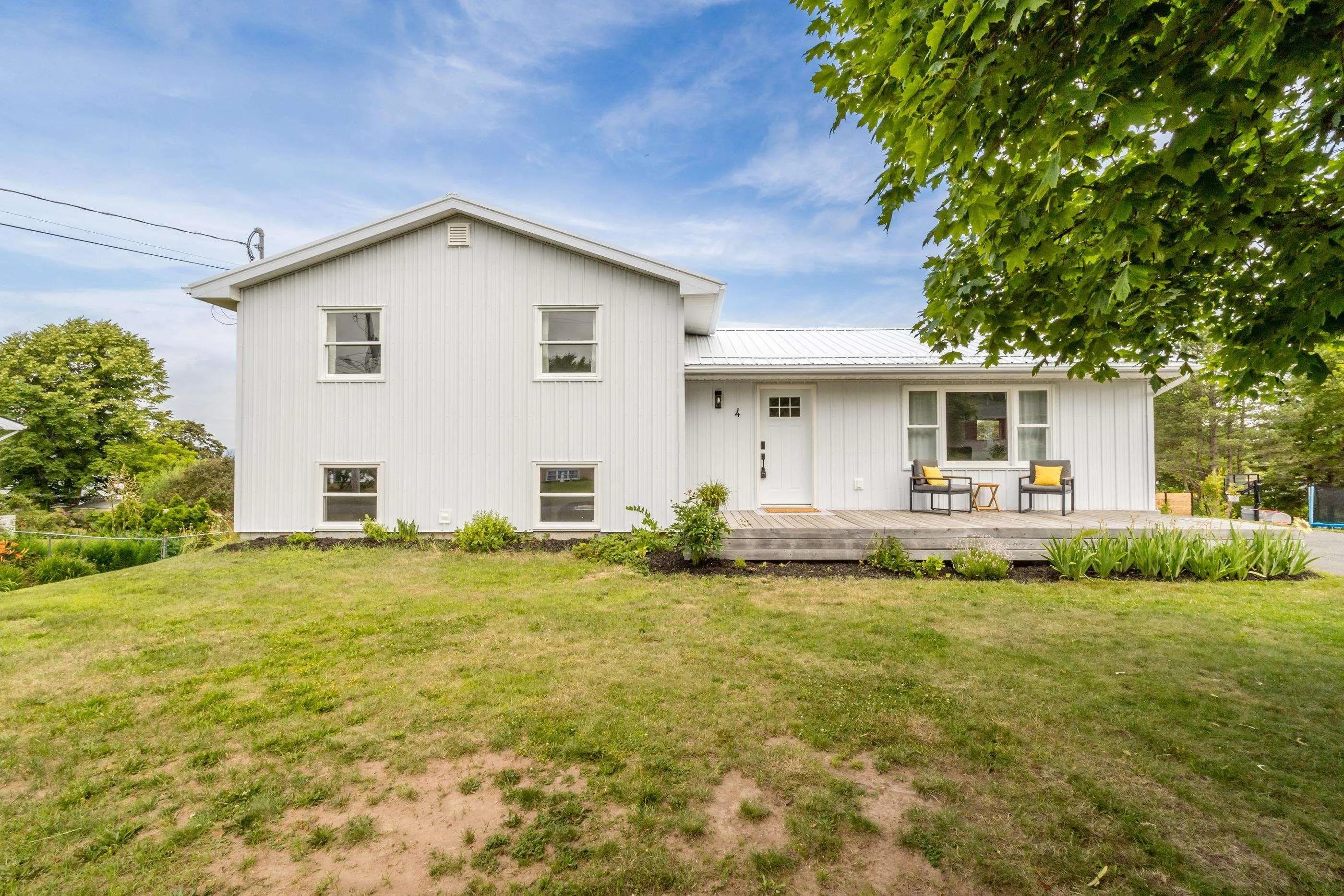 4 Glooscap Terrace, Wolfville, NS B4P 1S7, 3 Bedrooms Bedrooms, ,2 BathroomsBathrooms,Residential,For Sale,Glooscap,202517744