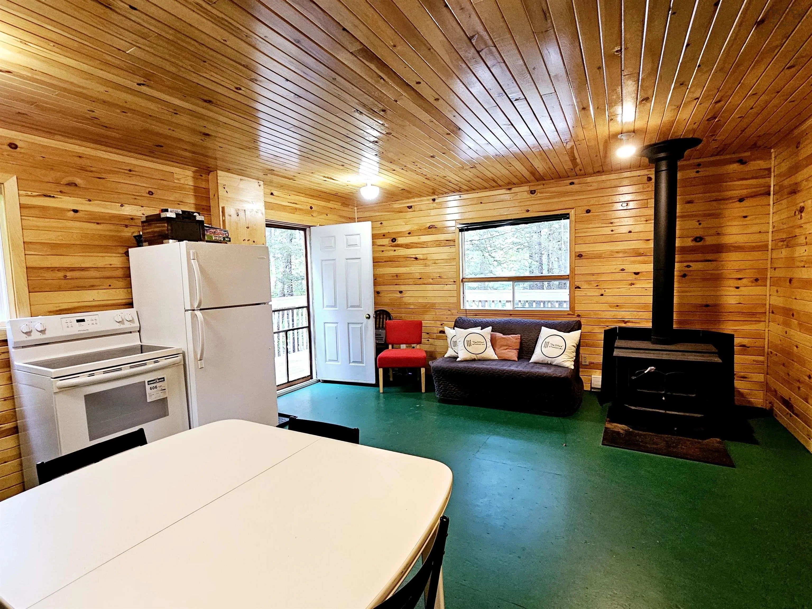 125 Cottage Lane, Pleasantfield, NS B0T 1X0, 2 Bedrooms Bedrooms, ,Residential,For Sale,Cottage,202513560