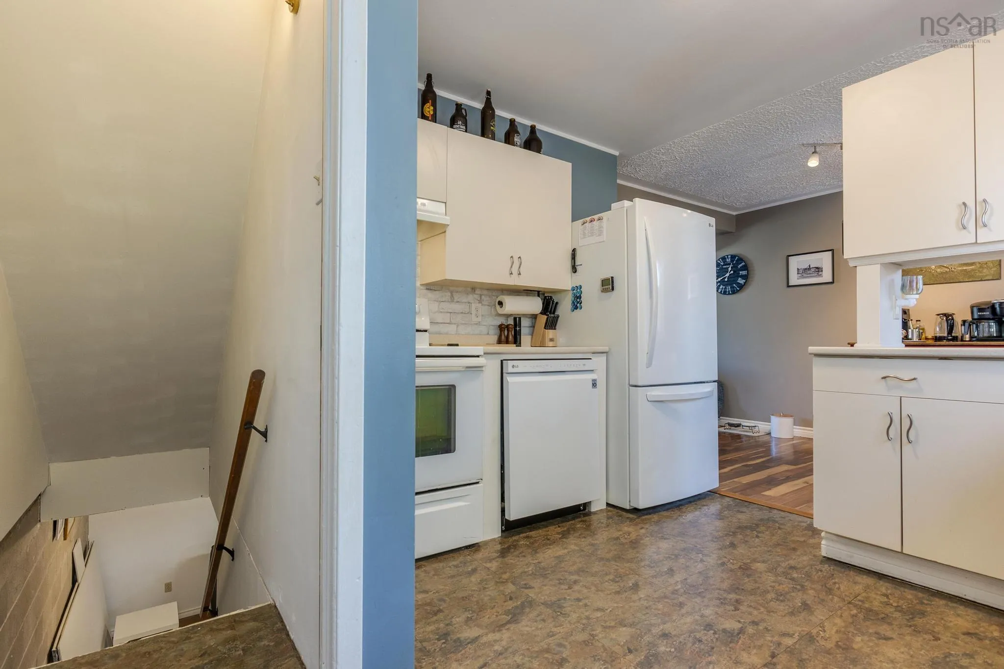 13 Lillian Drive, Woodlawn, NS B2W 3Z4, 3 Bedrooms Bedrooms, ,1 BathroomBathrooms,Residential,For Sale,Lillian,202521309