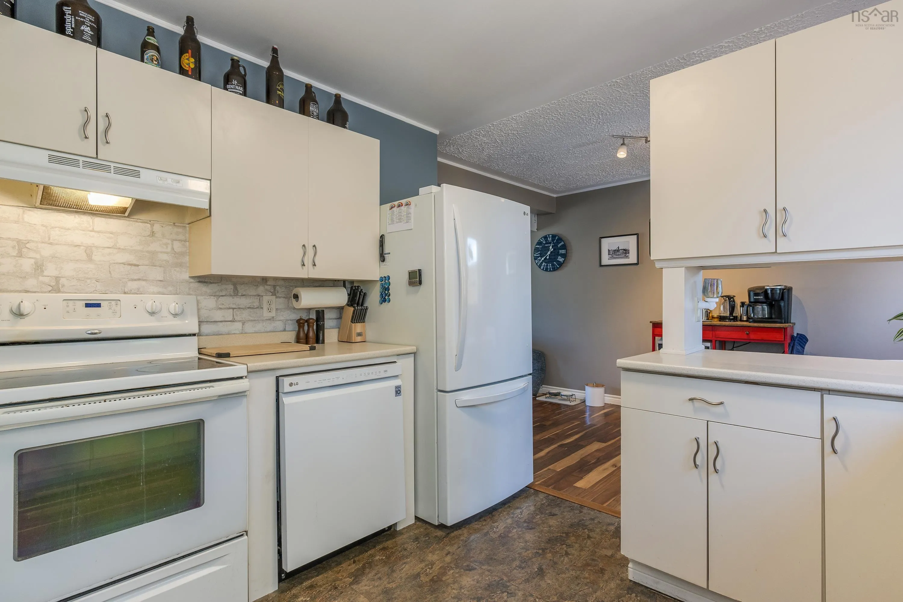 13 Lillian Drive, Woodlawn, NS B2W 3Z4, 3 Bedrooms Bedrooms, ,1 BathroomBathrooms,Residential,For Sale,Lillian,202521309