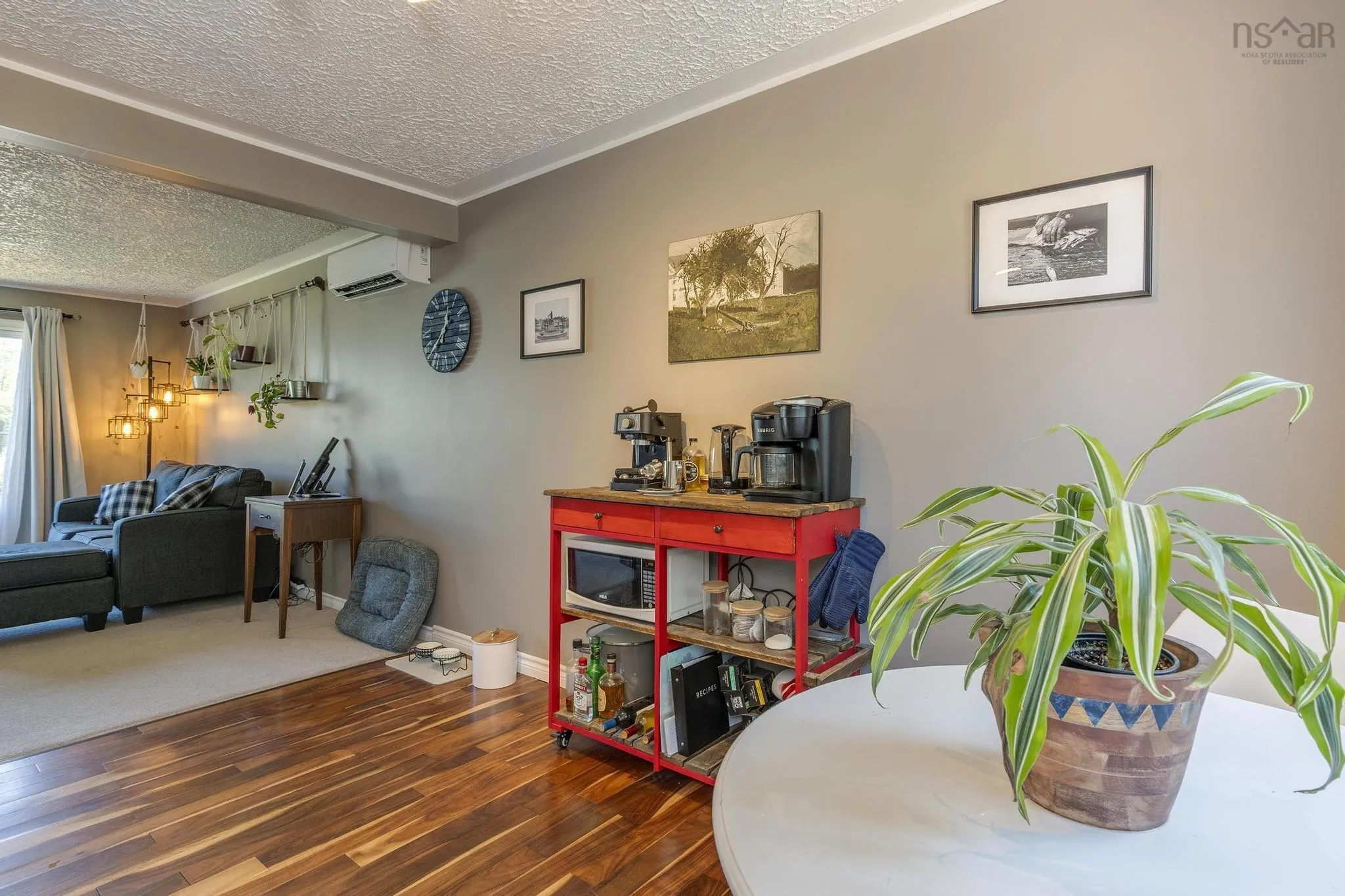 13 Lillian Drive, Woodlawn, NS B2W 3Z4, 3 Bedrooms Bedrooms, ,1 BathroomBathrooms,Residential,For Sale,Lillian,202521309