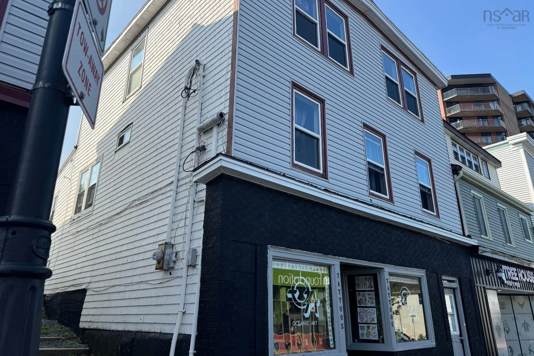 121 Portland Street, Dartmouth, NS B2Y 1H7, 3 Bedrooms Bedrooms, ,Residential Income,For Sale,Portland,202522929