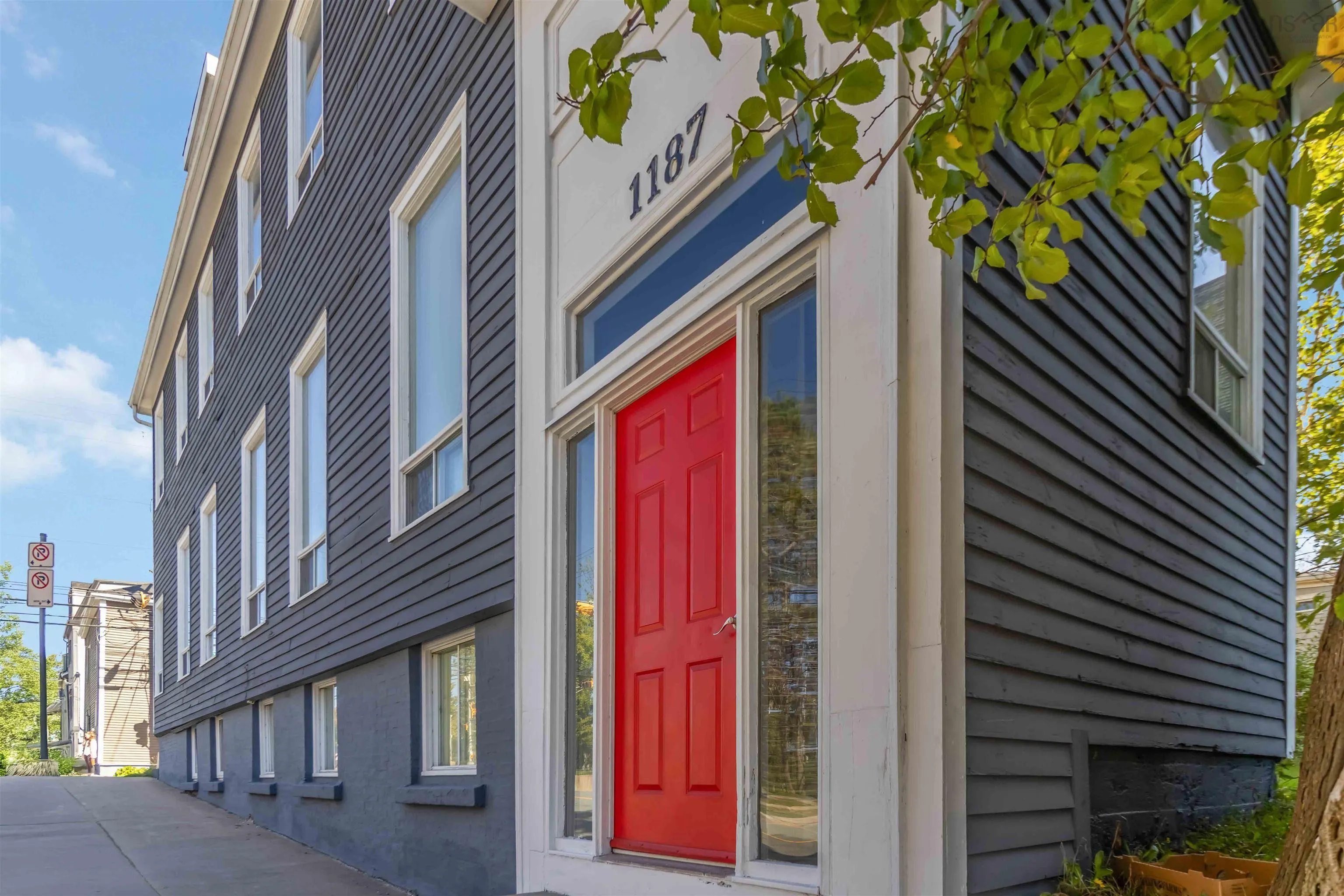 1187 Queen Street Unit 2, Halifax Peninsula, NS B3H 2S4, 1 Bedroom Bedrooms, ,1 BathroomBathrooms,Residential,For Sale,Queen,202523647