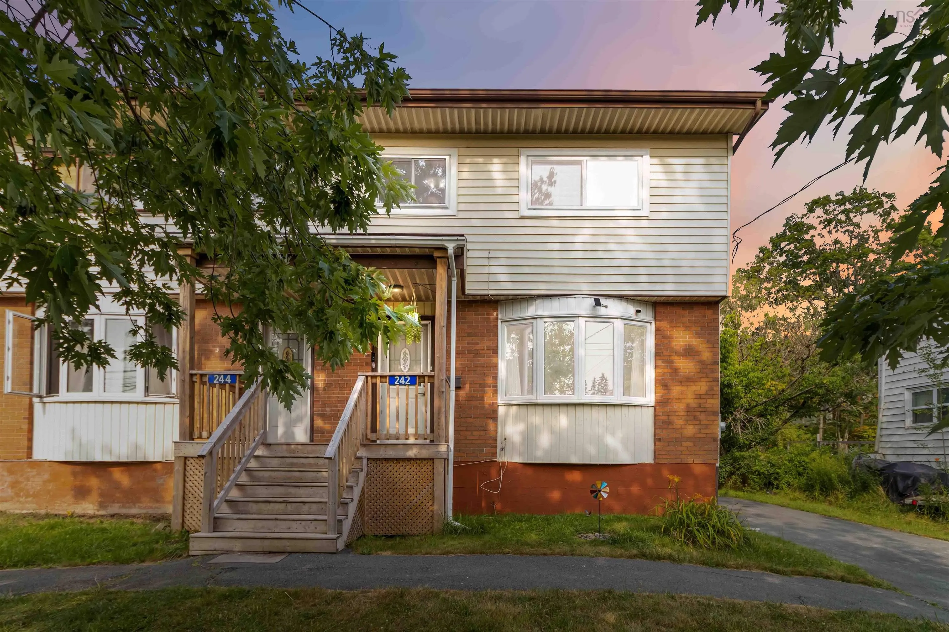 242 Spring Avenue, Dartmouth, NS B2W 1Y3, 4 Bedrooms Bedrooms, ,2 BathroomsBathrooms,Residential,For Sale,Spring Avenue,202520485
