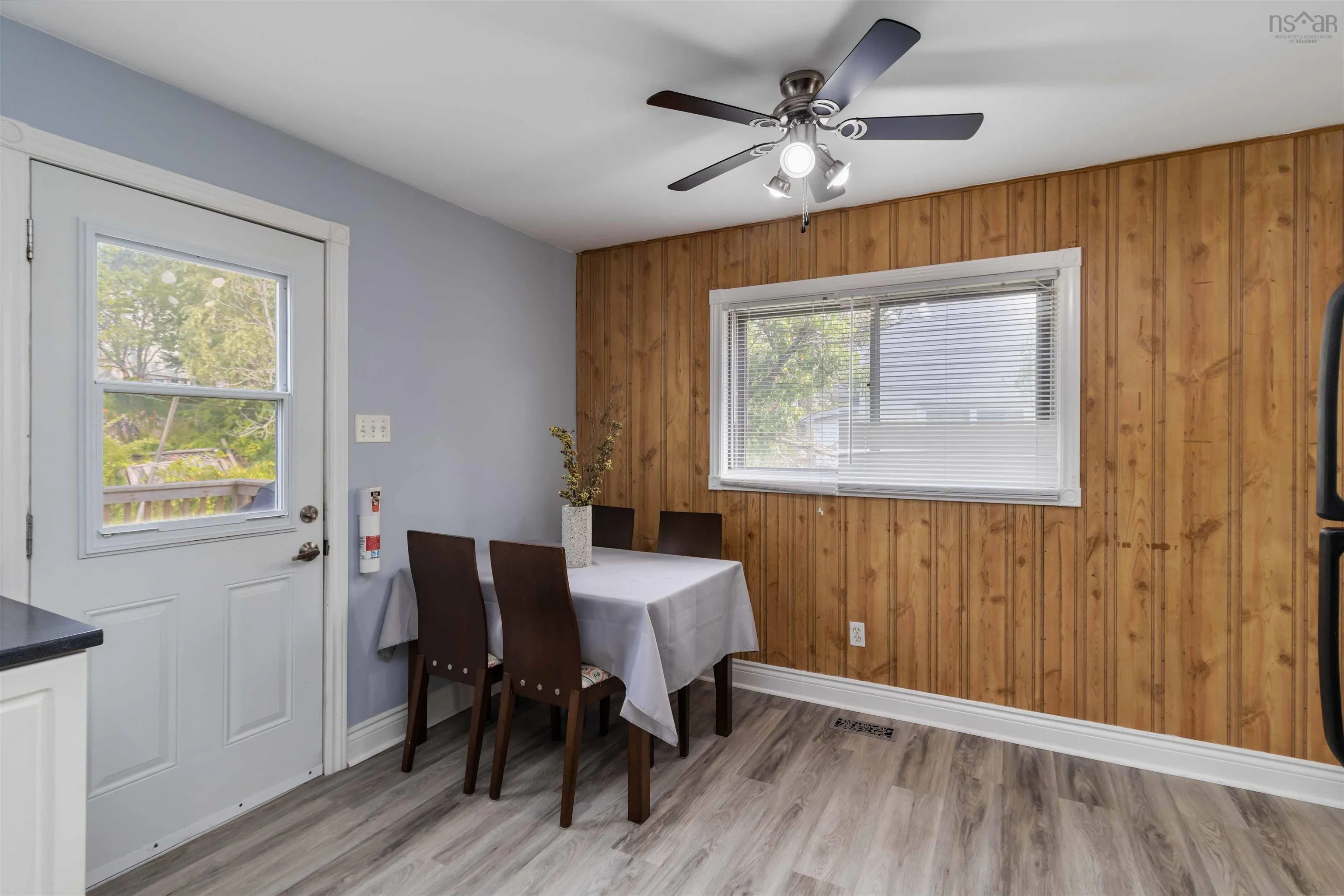 242 Spring Avenue, Dartmouth, NS B2W 1Y3, 4 Bedrooms Bedrooms, ,2 BathroomsBathrooms,Residential,For Sale,Spring Avenue,202520485