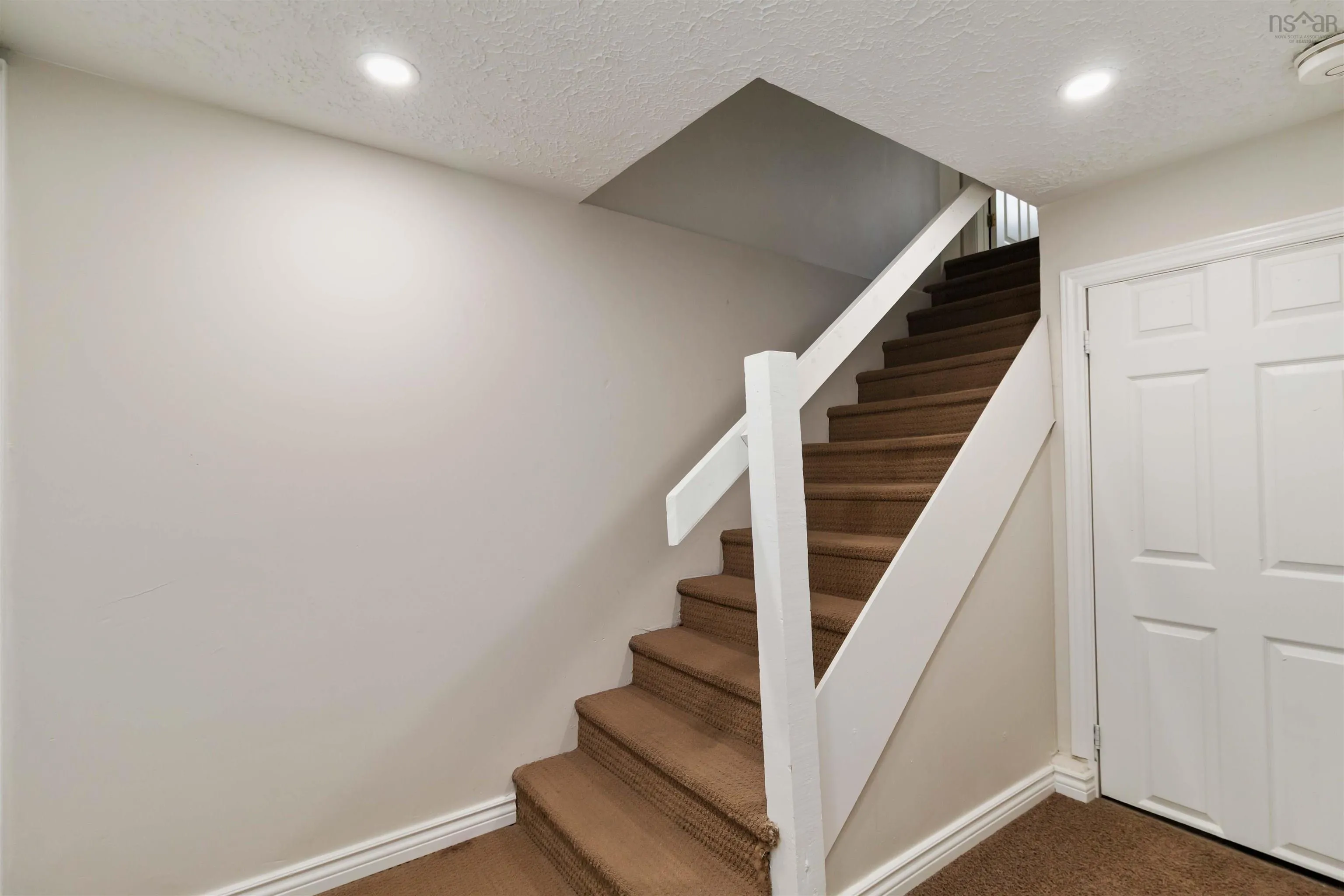 242 Spring Avenue, Dartmouth, NS B2W 1Y3, 4 Bedrooms Bedrooms, ,2 BathroomsBathrooms,Residential,For Sale,Spring Avenue,202520485