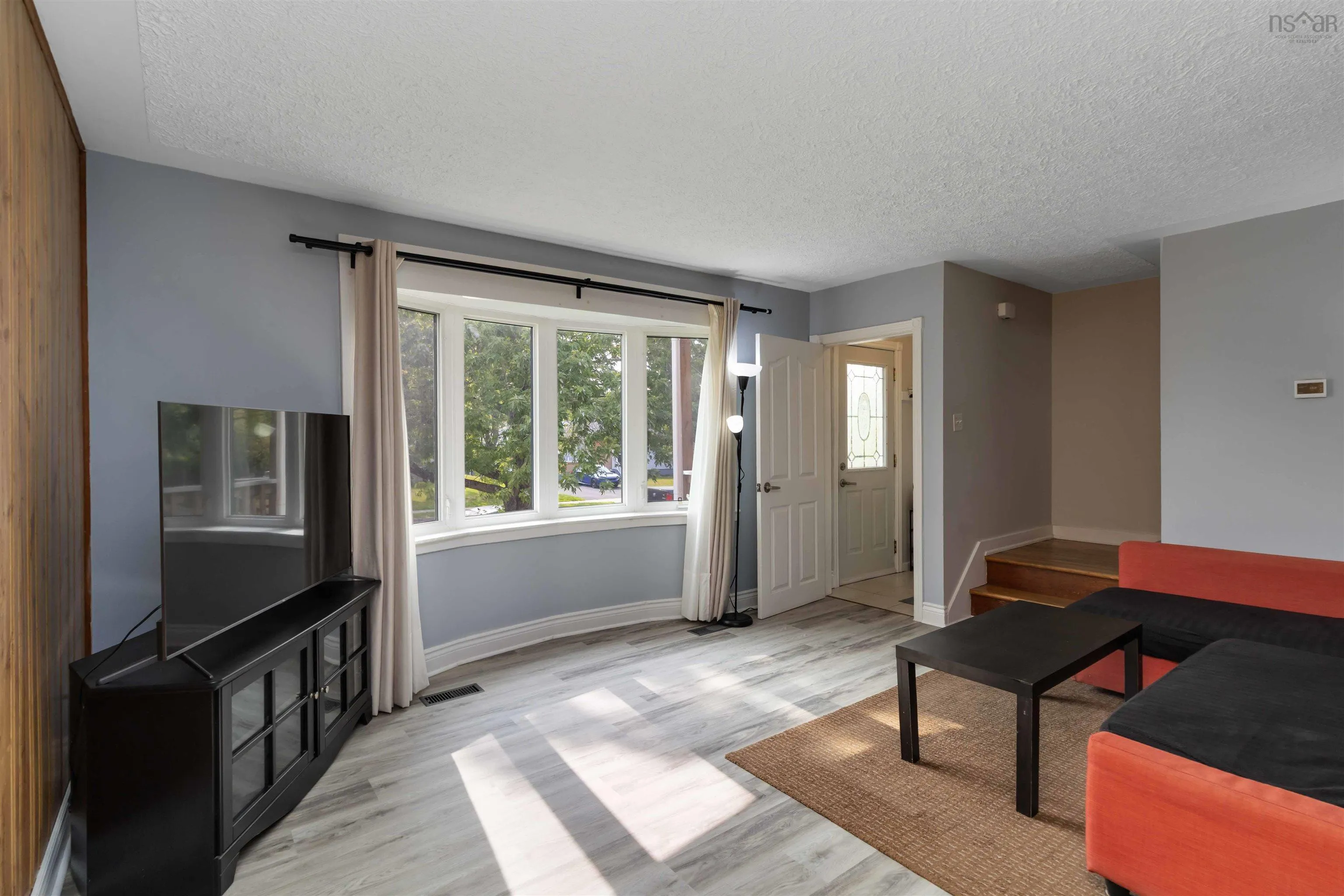 242 Spring Avenue, Dartmouth, NS B2W 1Y3, 4 Bedrooms Bedrooms, ,2 BathroomsBathrooms,Residential,For Sale,Spring Avenue,202520485