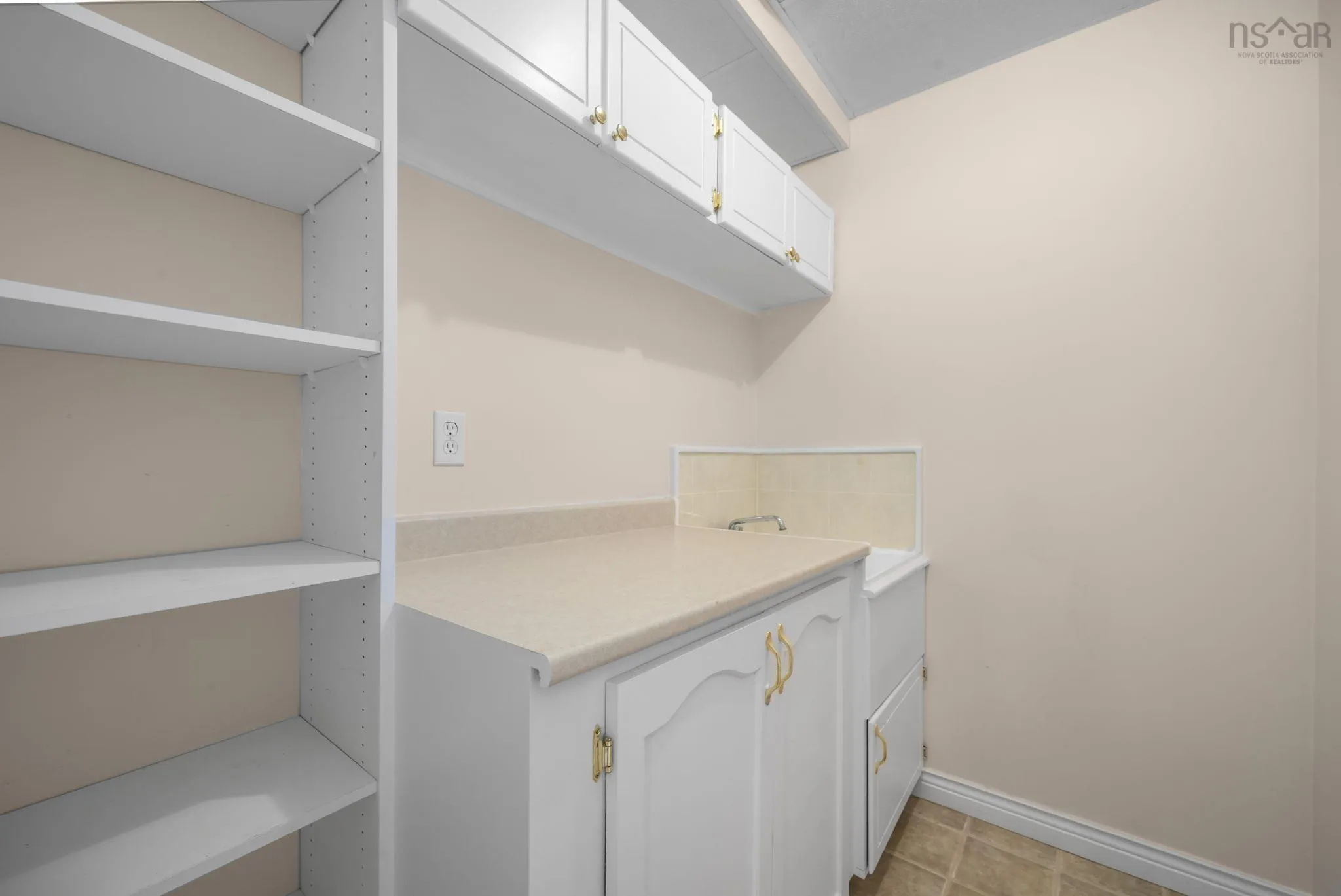 145 Starboard Drive, Halifax, NS B3M 4T4, 5 Bedrooms Bedrooms, ,4 BathroomsBathrooms,Residential,For Sale,Starboard,202523236
