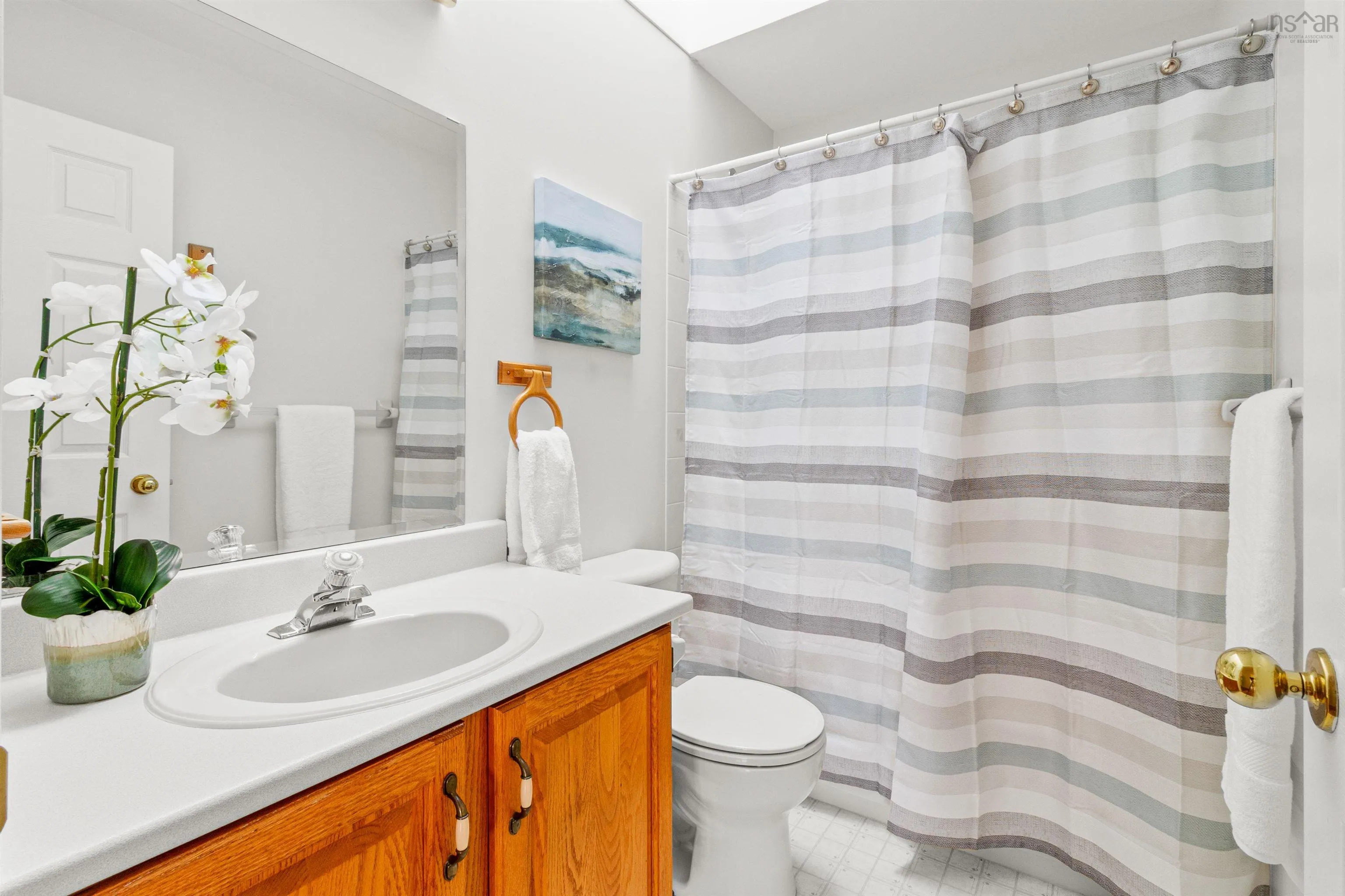 7 Warwick Lane, Halifax, NS B3M 4J3, 4 Bedrooms Bedrooms, ,3 BathroomsBathrooms,Residential,For Sale,Warwick,202524113