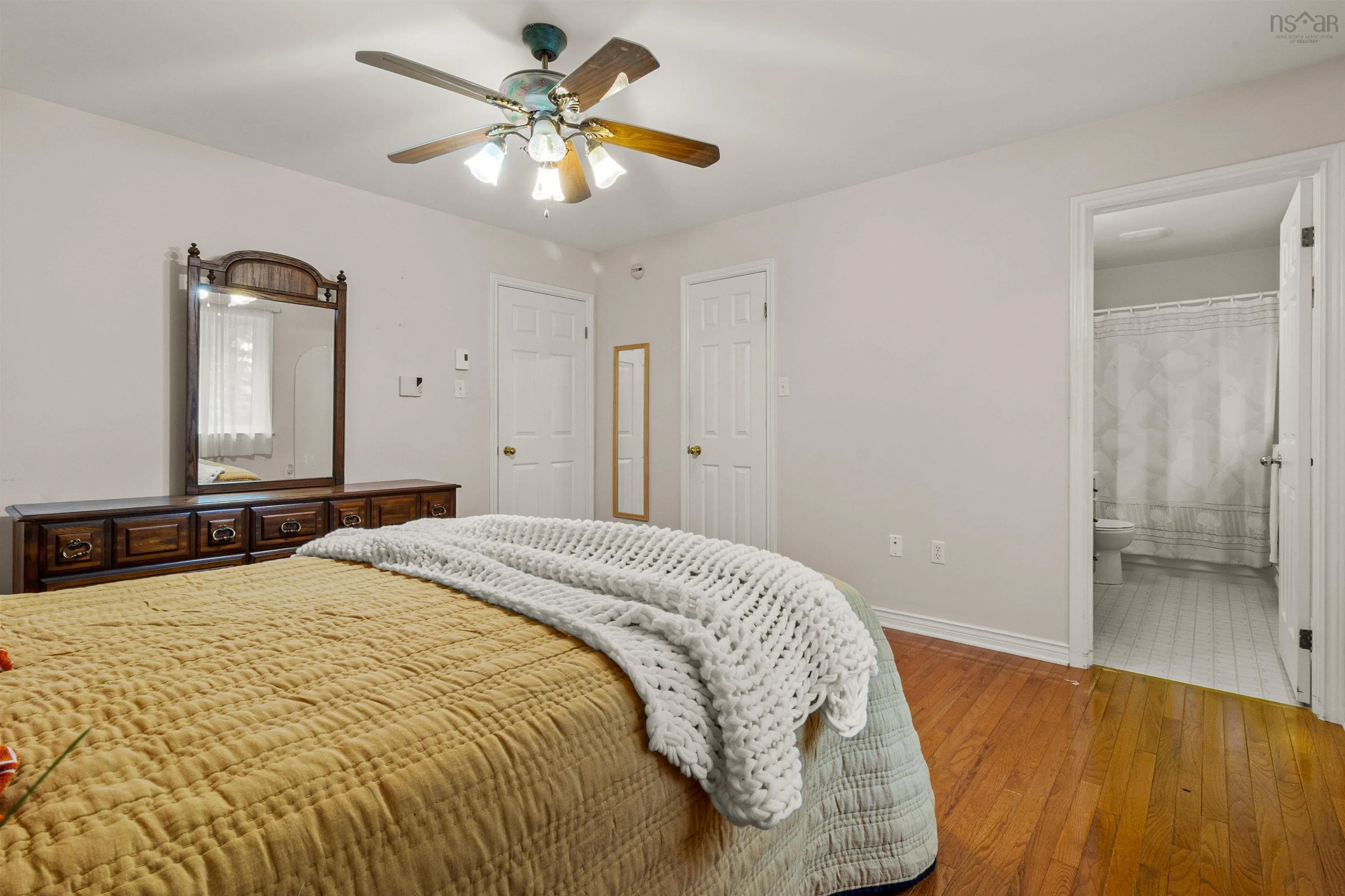 7 Warwick Lane, Halifax, NS B3M 4J3, 4 Bedrooms Bedrooms, ,3 BathroomsBathrooms,Residential,For Sale,Warwick,202524113