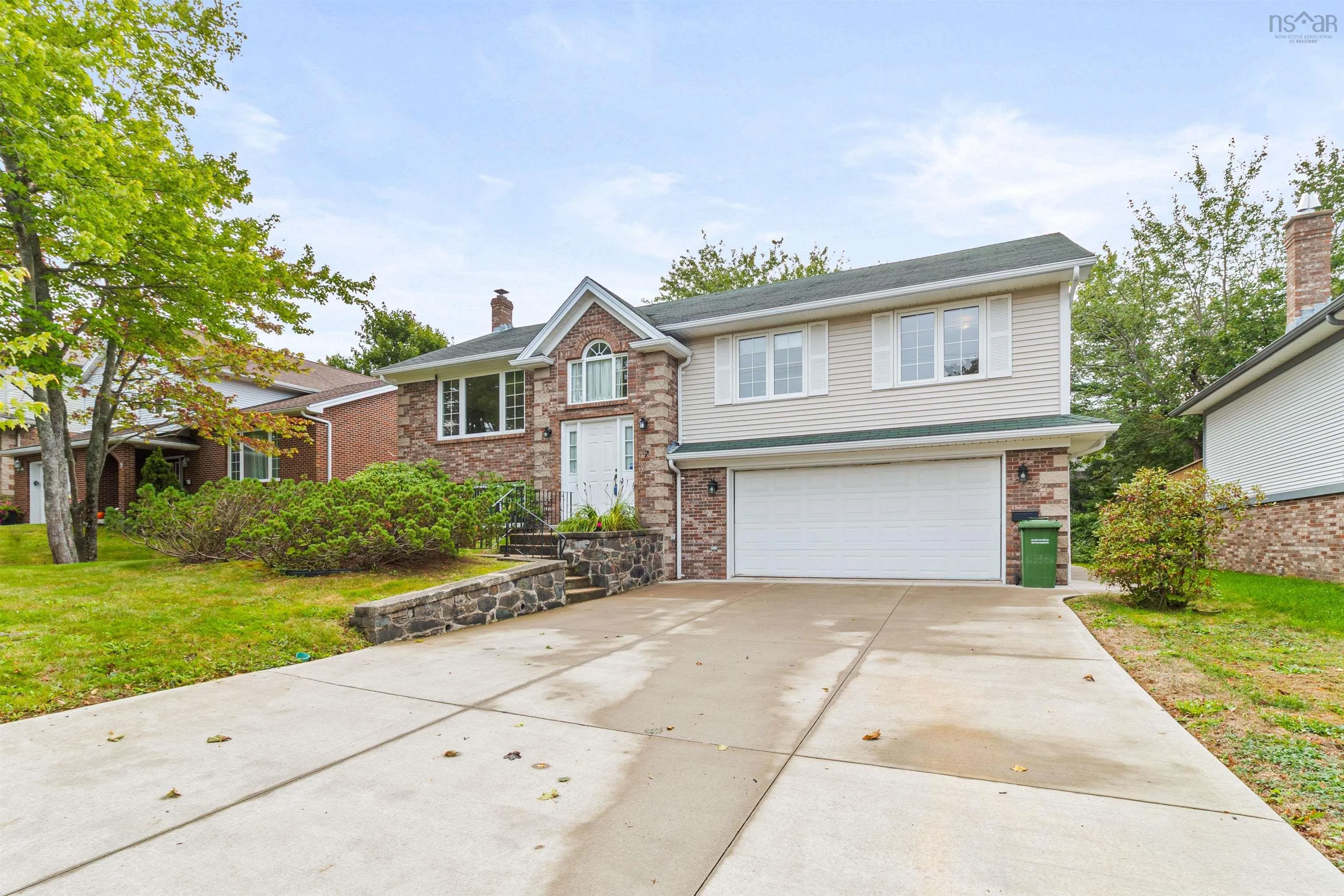 7 Warwick Lane, Halifax, NS B3M 4J3, 4 Bedrooms Bedrooms, ,3 BathroomsBathrooms,Residential,For Sale,Warwick,202524113