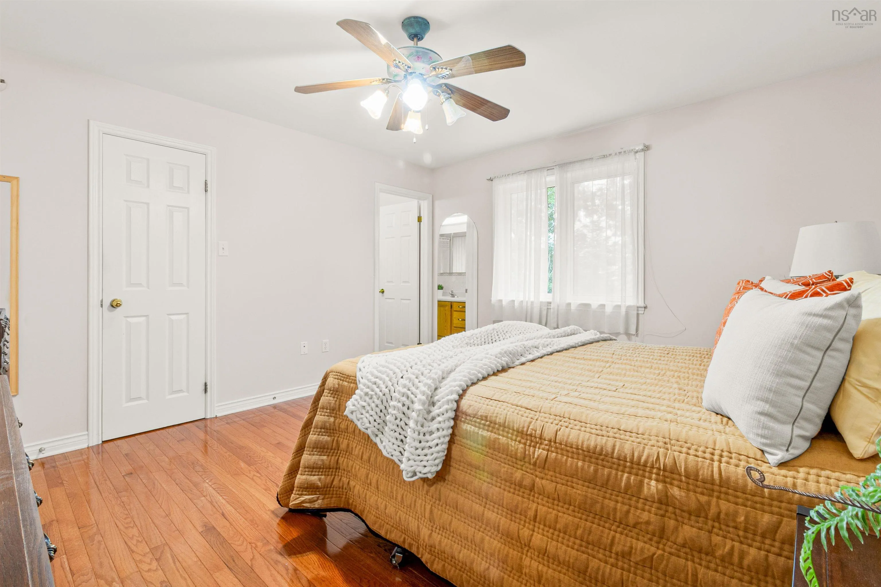 7 Warwick Lane, Halifax, NS B3M 4J3, 4 Bedrooms Bedrooms, ,3 BathroomsBathrooms,Residential,For Sale,Warwick,202524113