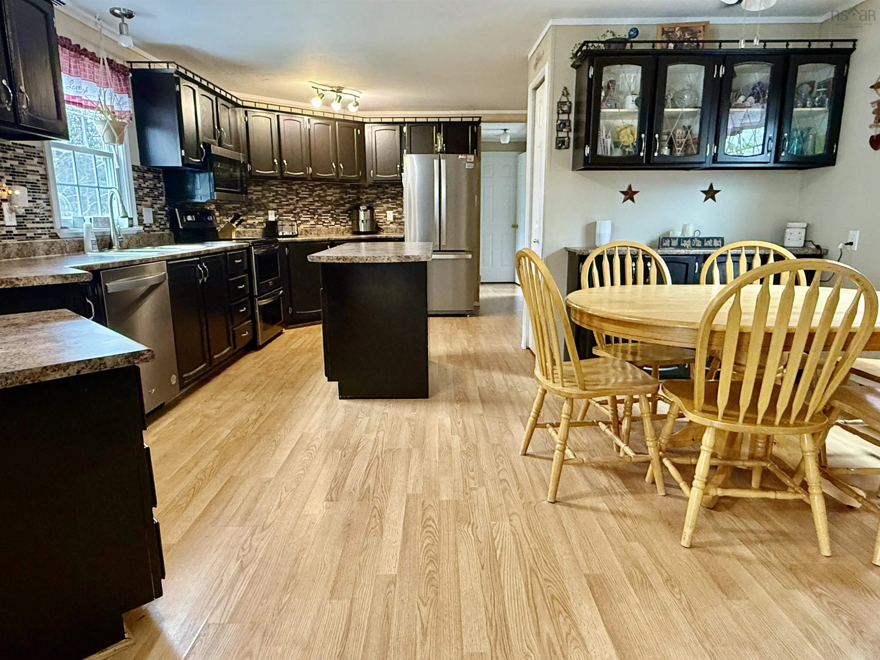 11 Forest View Drive, Barrington Passage Ns B0w 1e0, 3 Bedrooms Bedrooms, ,2 BathroomsBathrooms,Residential,For Sale,Forest View,202507816