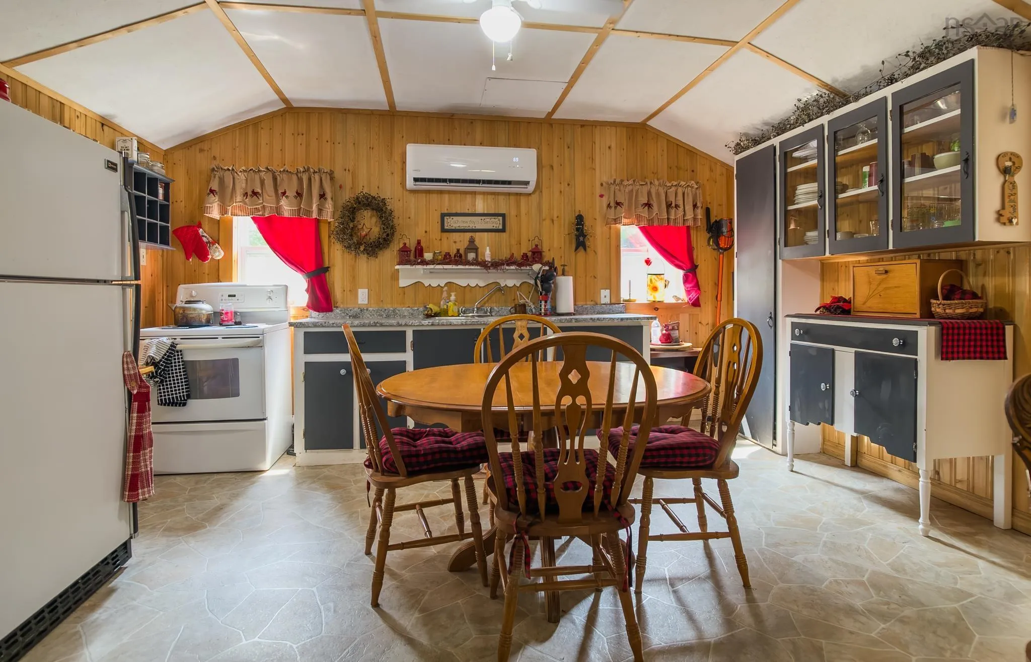 545 Depot Road, East Kemptville, NS B5A 5P7, 3 Bedrooms Bedrooms, ,1 BathroomBathrooms,Residential,For Sale,Depot,202520253