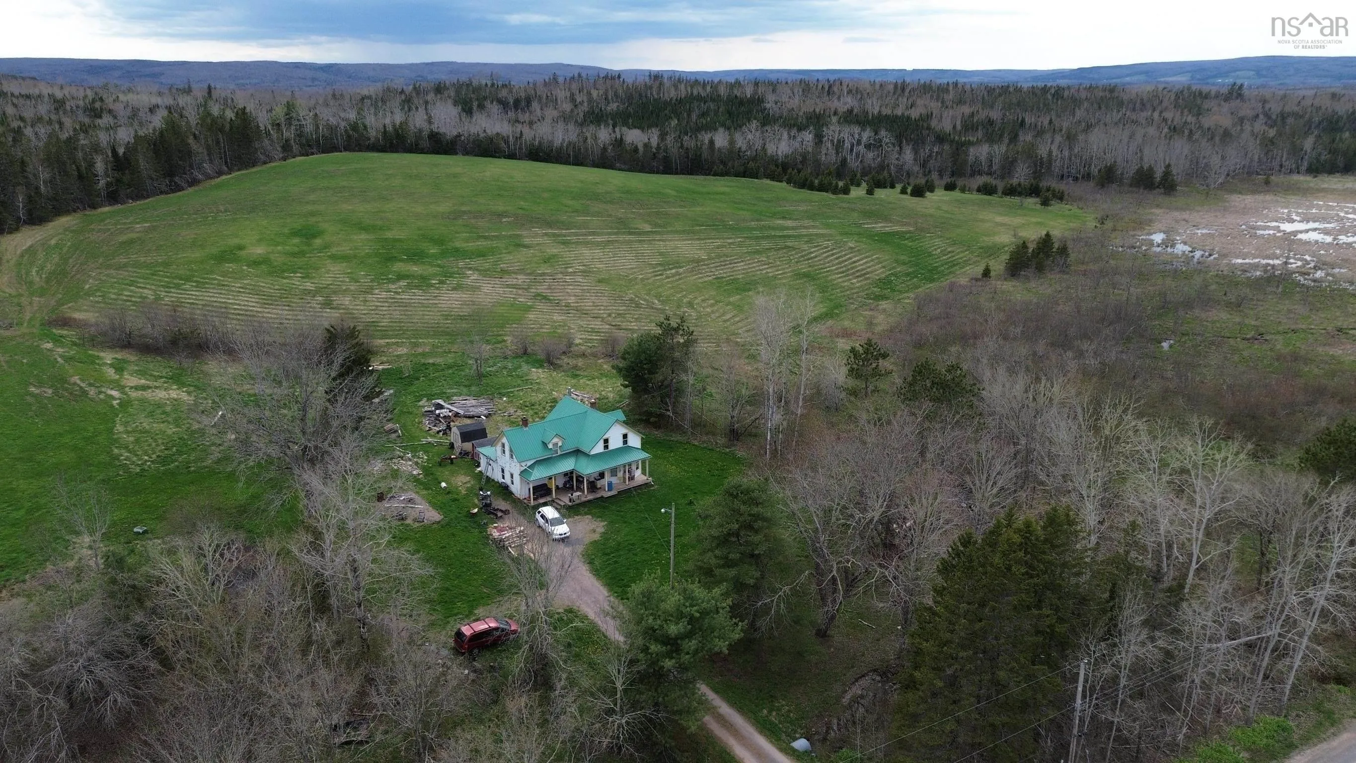 1824 Glen Road, Glen Road Ns B2g 2l3, 4 Bedrooms Bedrooms, ,1 BathroomBathrooms,Residential,For Sale,Glen,202509663