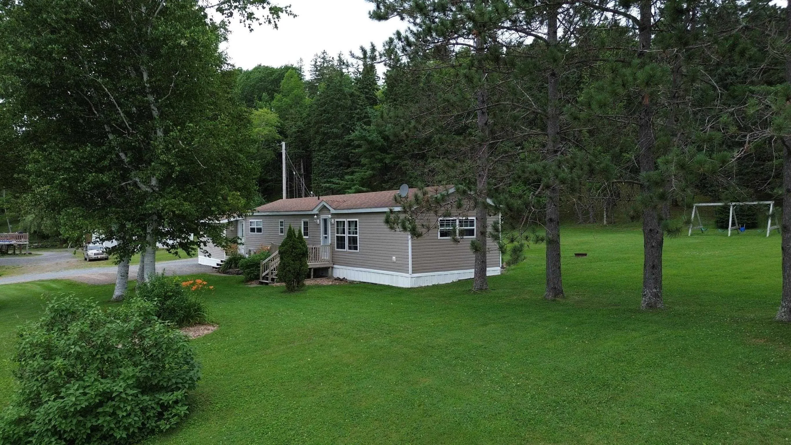 1824 Glen Road, Glen Road Ns B2g 2l3, 4 Bedrooms Bedrooms, ,1 BathroomBathrooms,Residential,For Sale,Glen,202509663