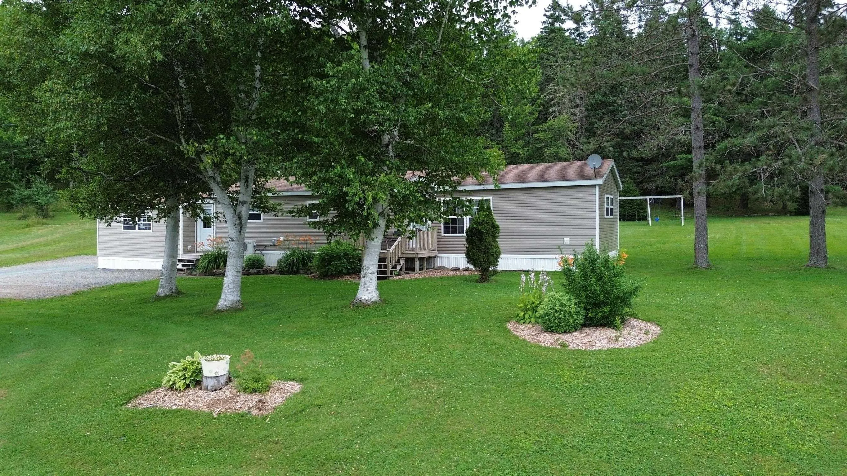 1824 Glen Road, Glen Road Ns B2g 2l3, 4 Bedrooms Bedrooms, ,1 BathroomBathrooms,Residential,For Sale,Glen,202509663