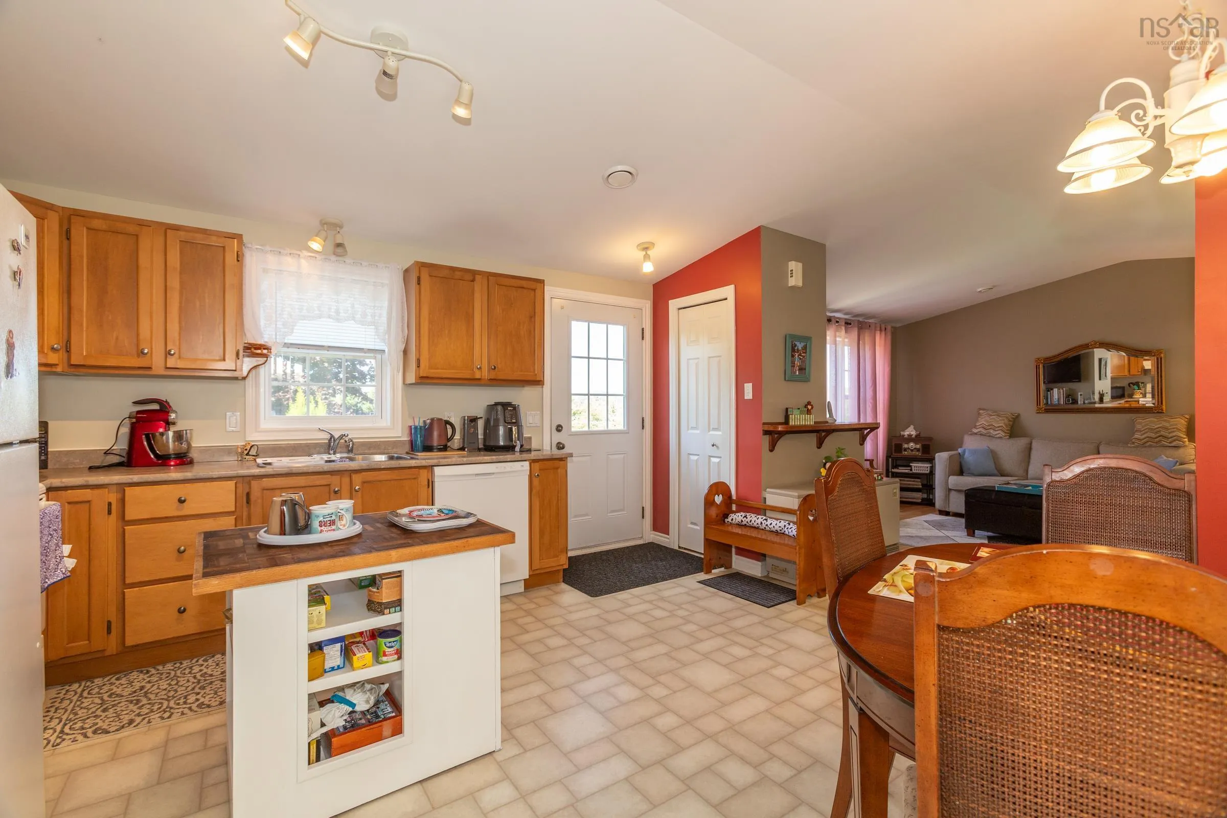 2478 Highway 1, Upper Clements, NS B0S 1A0, 3 Bedrooms Bedrooms, ,2 BathroomsBathrooms,Residential,For Sale,Highway 1,202521039