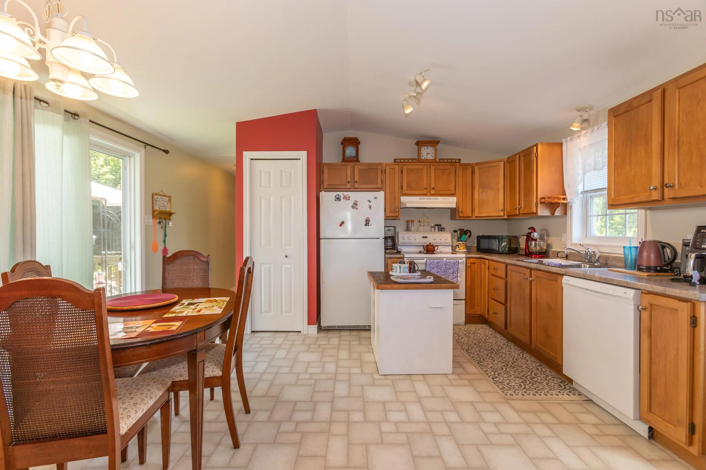 2478 Highway 1, Upper Clements, NS B0S 1A0, 3 Bedrooms Bedrooms, ,2 BathroomsBathrooms,Residential,For Sale,Highway 1,202521039