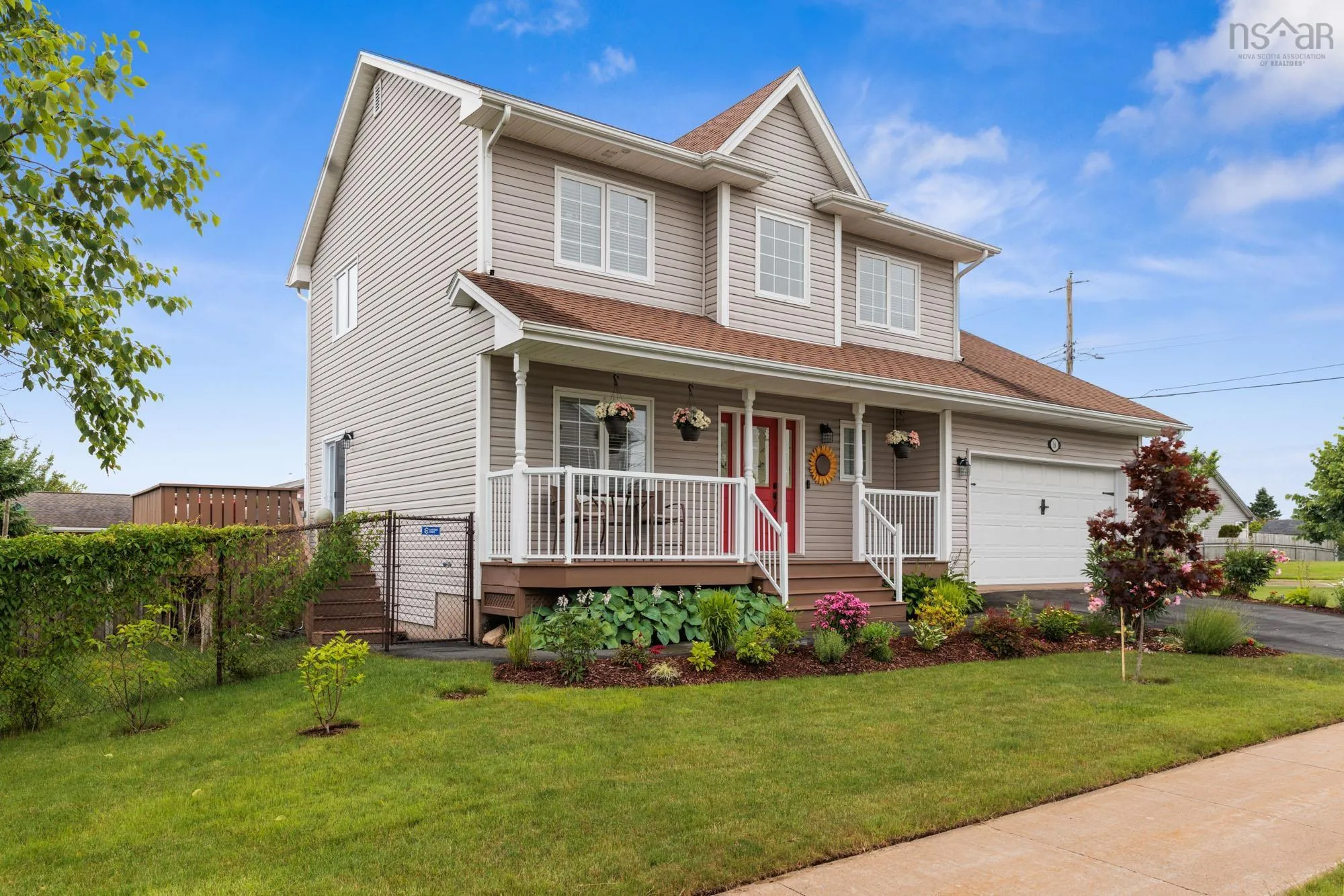 16 Esh Lane, Eastern Passage, NS B3B 0E3, 3 Bedrooms Bedrooms, ,4 BathroomsBathrooms,Residential,For Sale,Esh,202517529